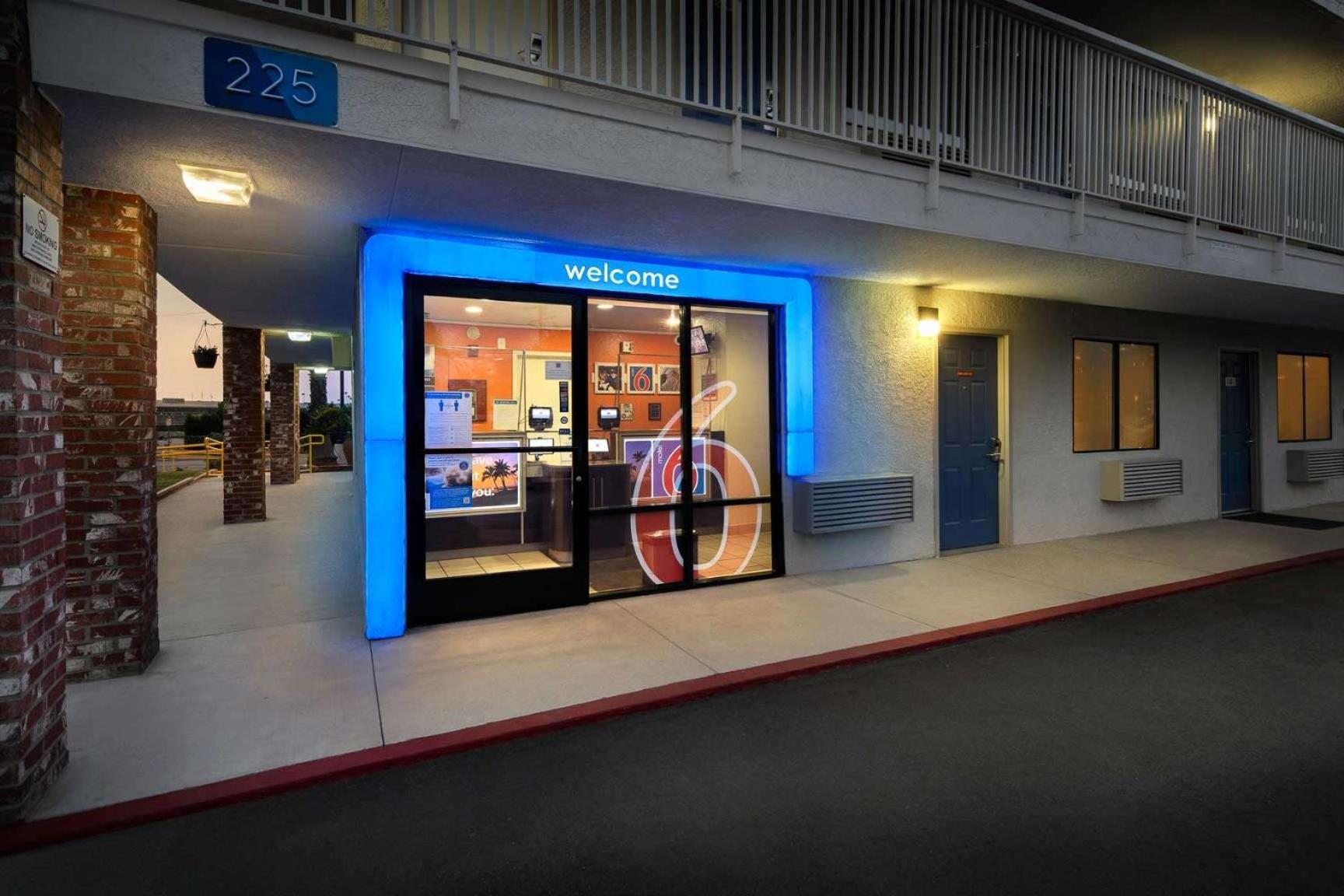 Motel 6-Arcadia, CA - Los Angeles - Pasadena Area - Property Image 39