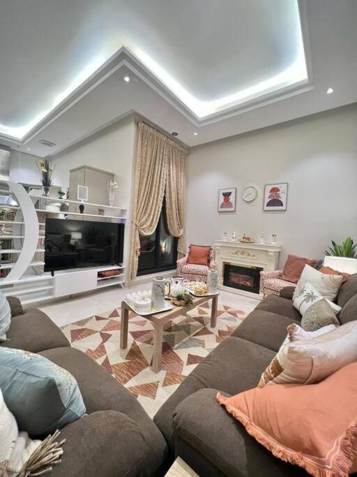 Elite Apartment 1
