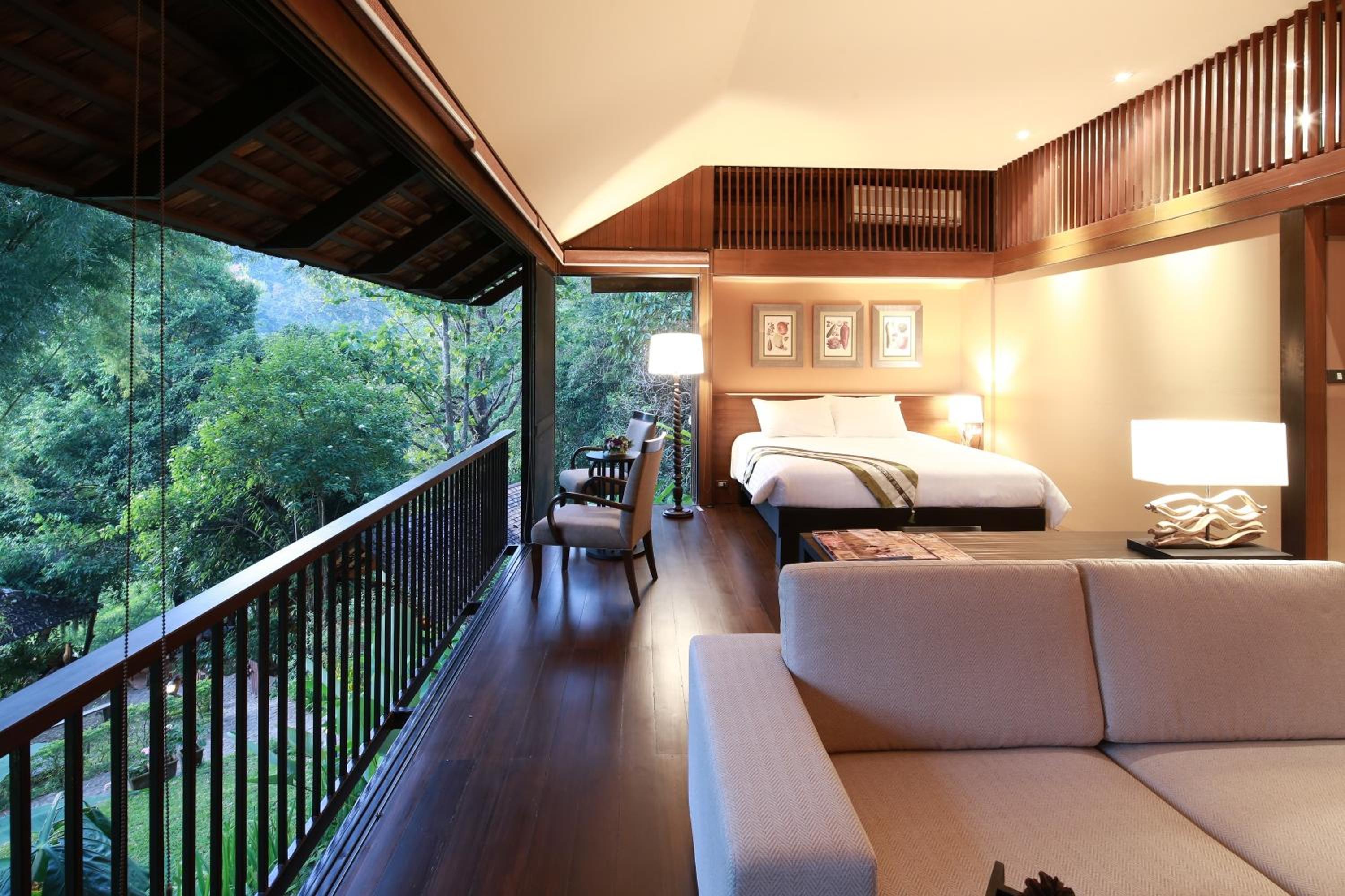 Vanilla hill (hill lodge)