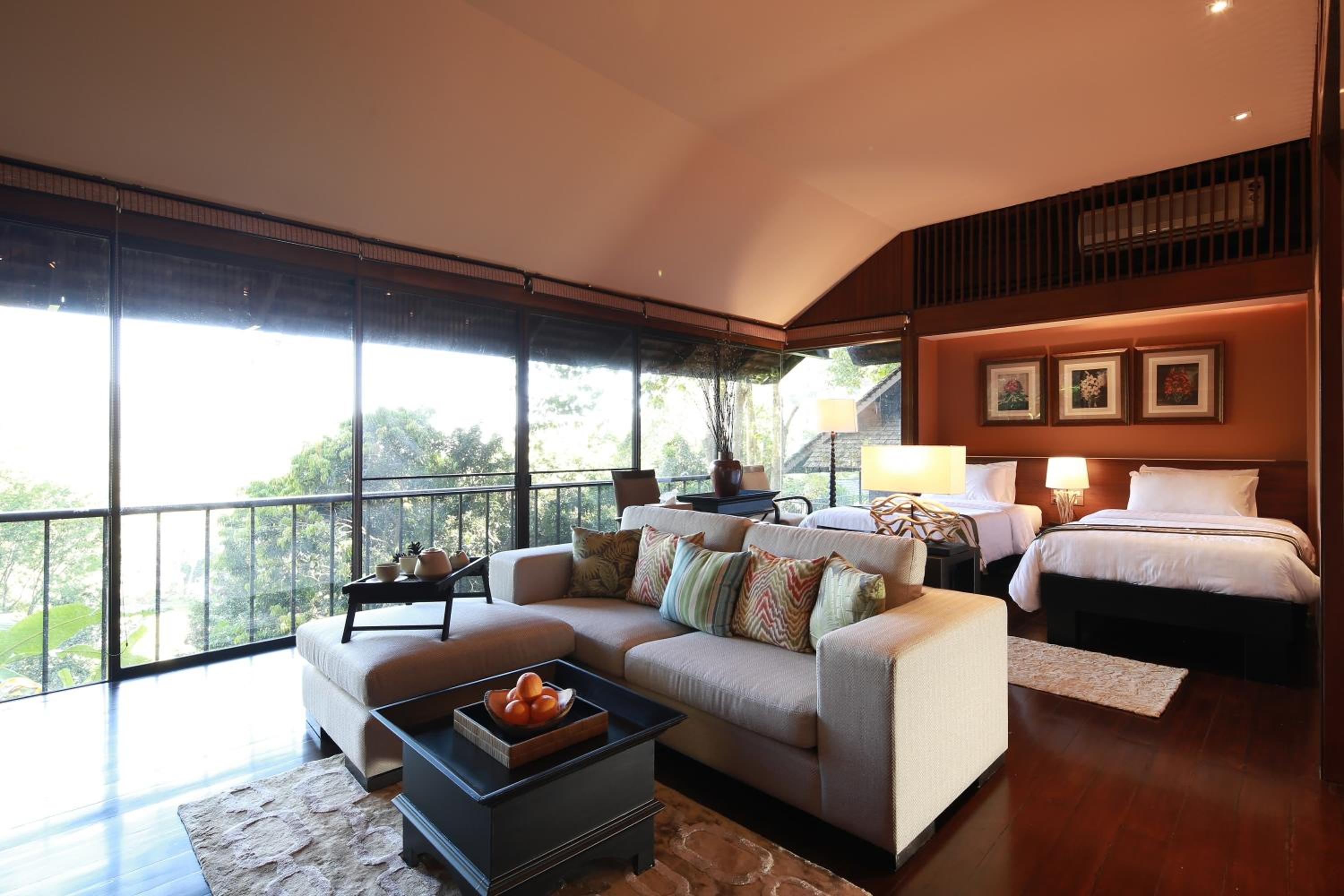 Vanilla hill (hill lodge)