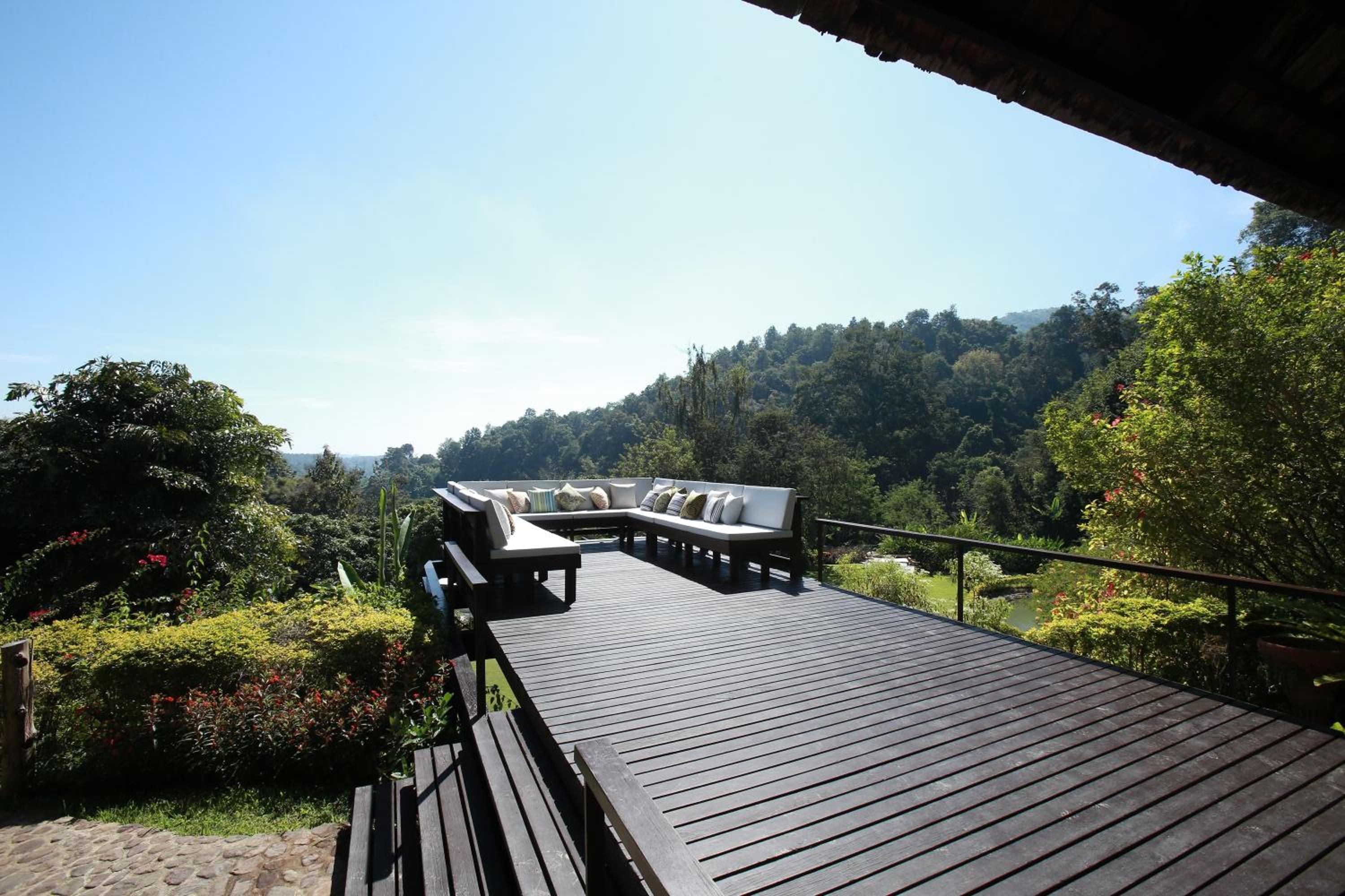 Vanilla hill (hill lodge)