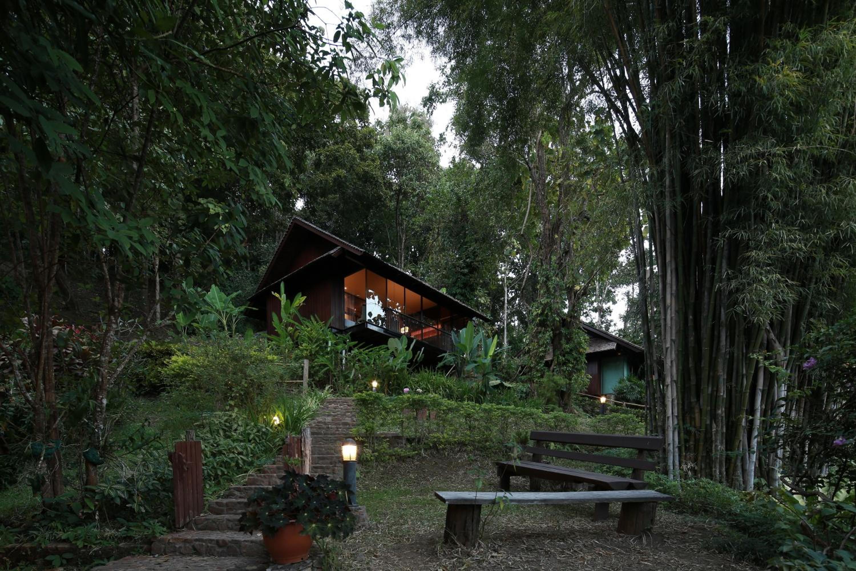 Vanilla hill (hill lodge)