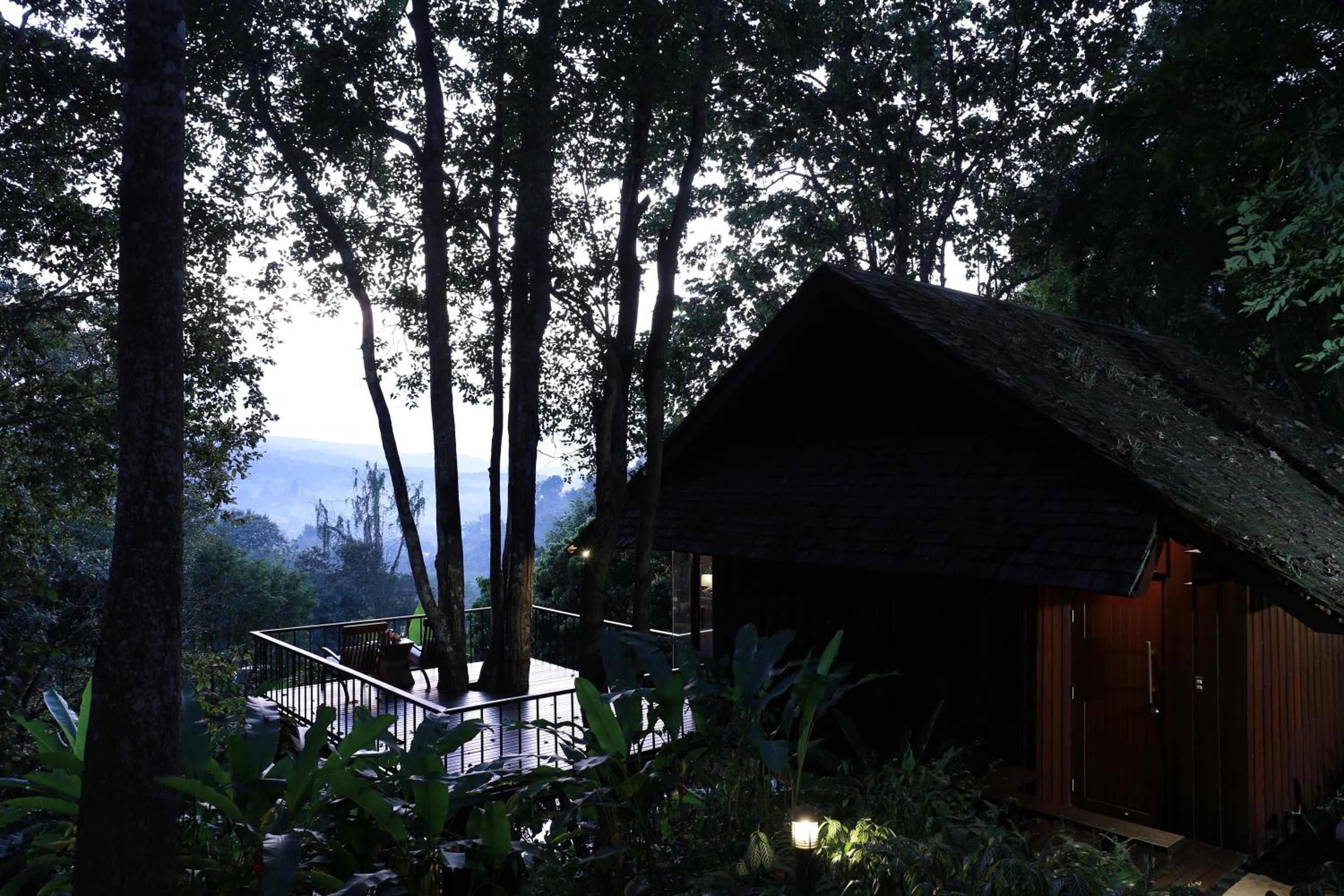 Vanilla hill (hill lodge)