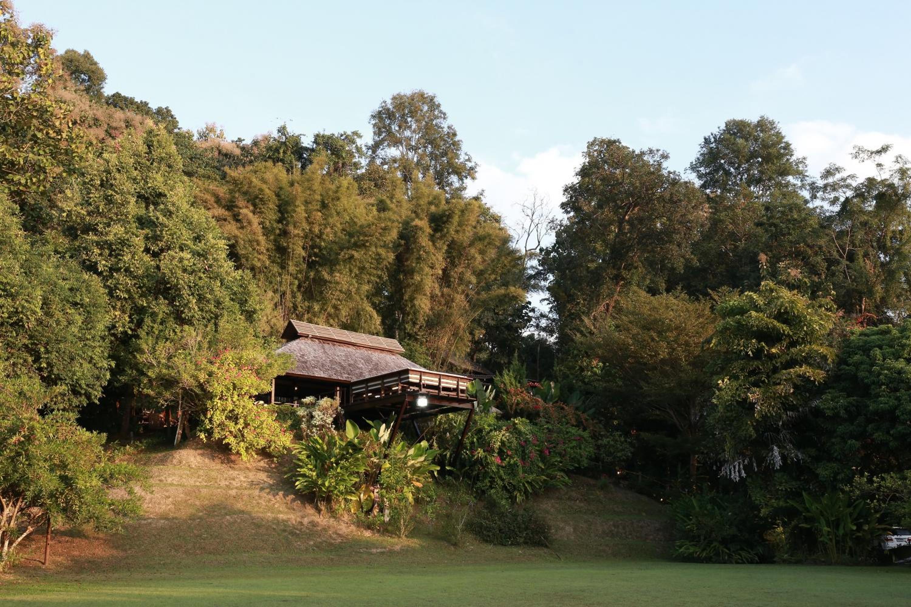 Vanilla hill (hill lodge)