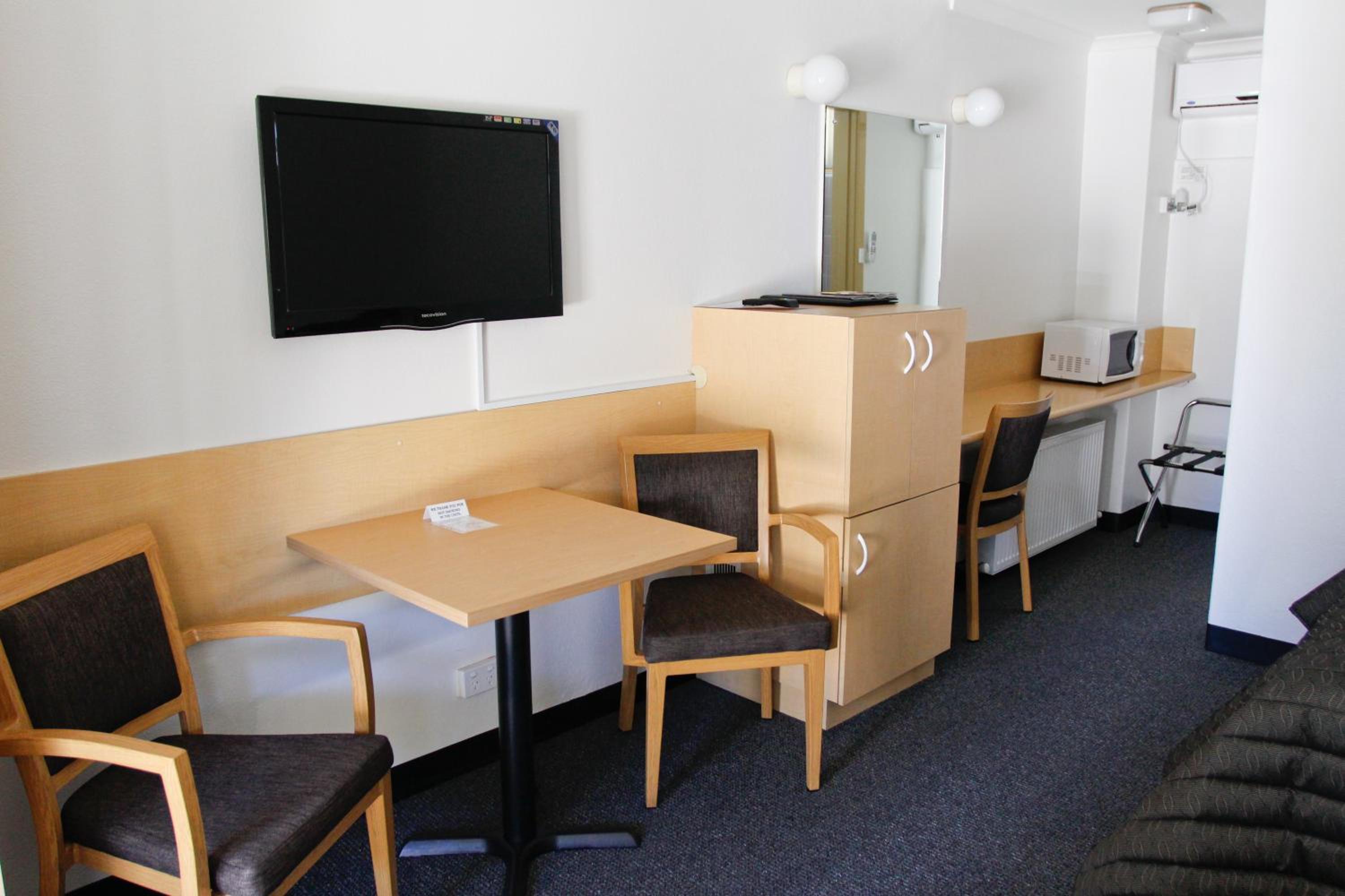 Mid City Motor Inn Queanbeyan