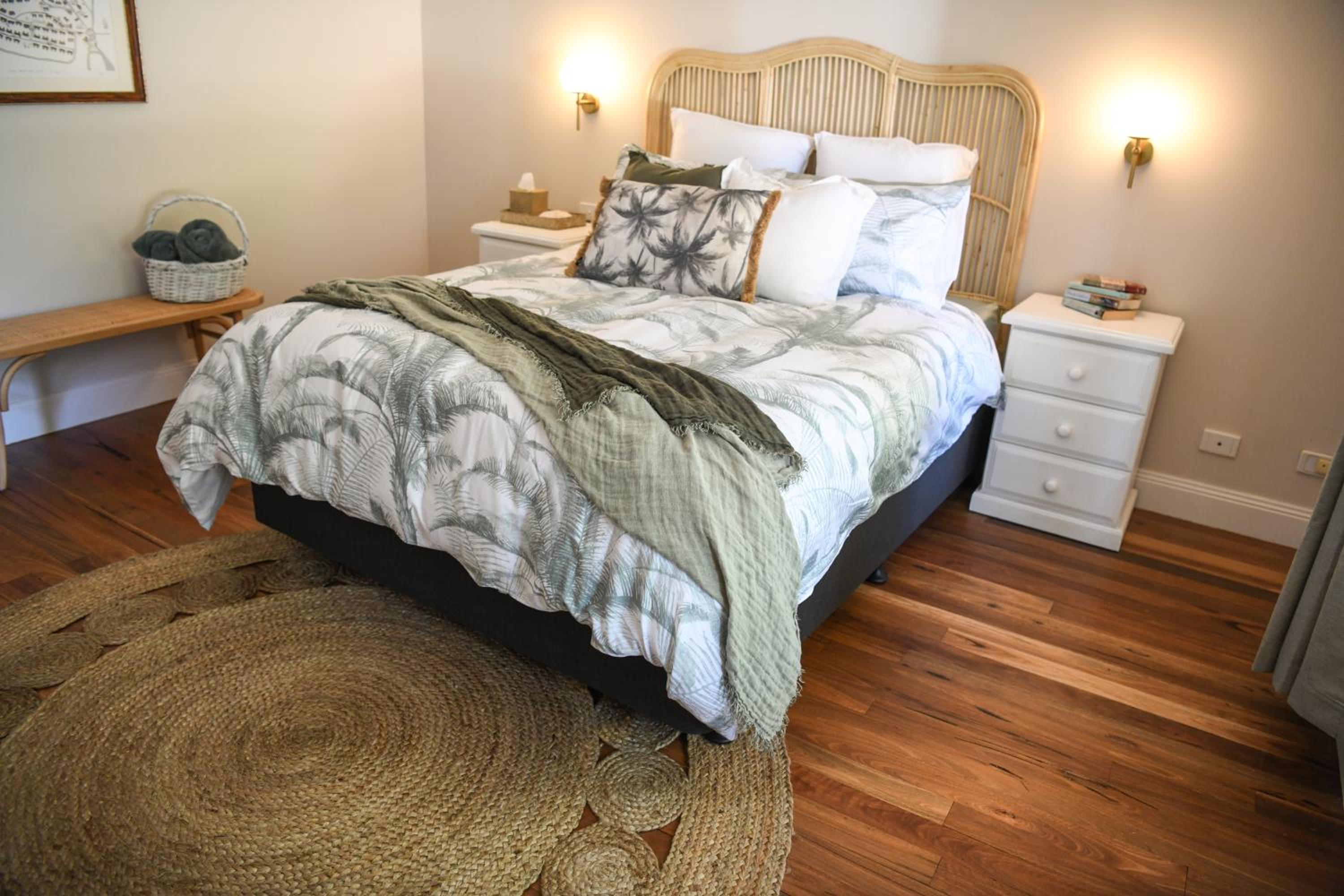 Tamworth Country Escape with a beautiful swimming pool!