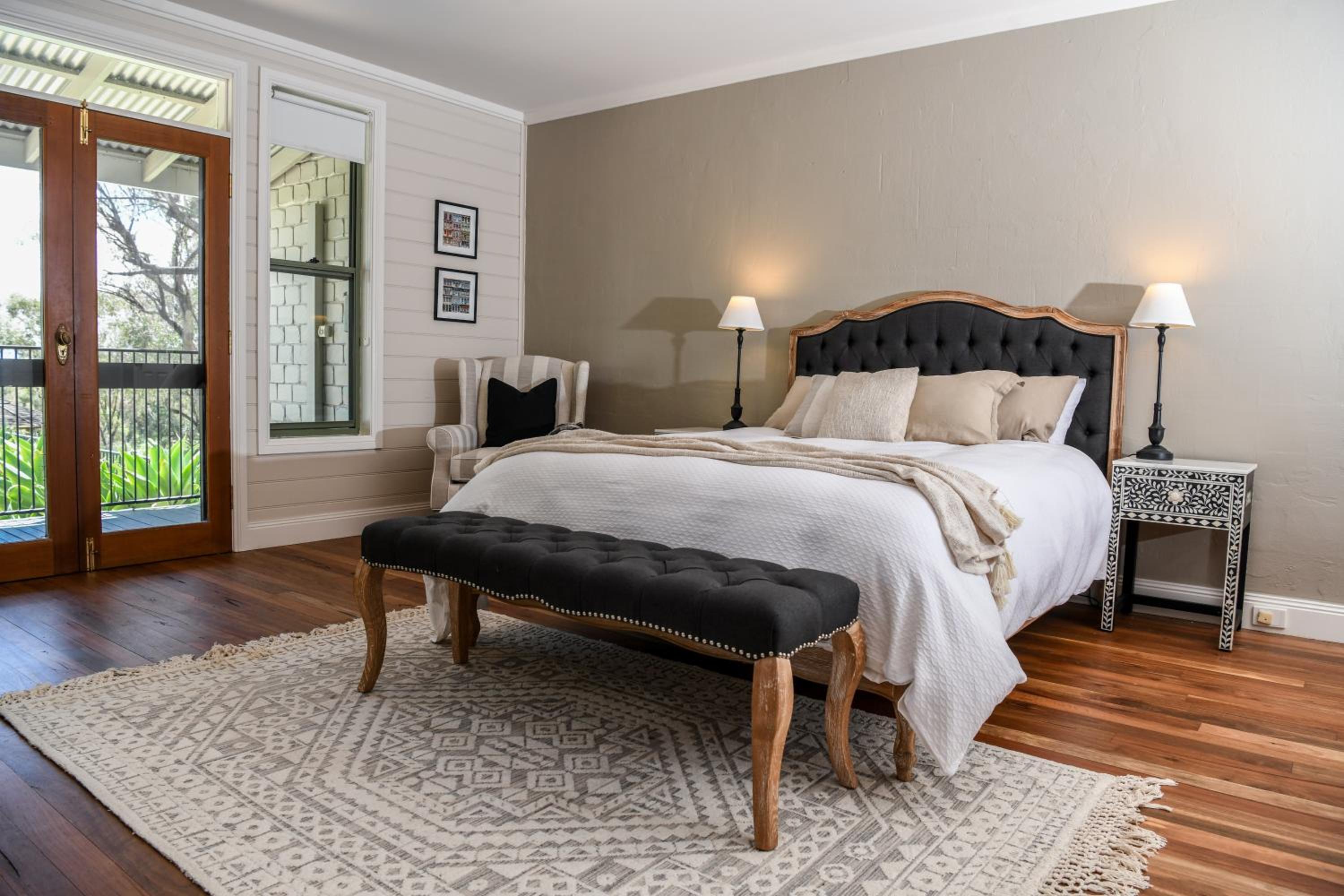 Tamworth Country Escape with a beautiful swimming pool!