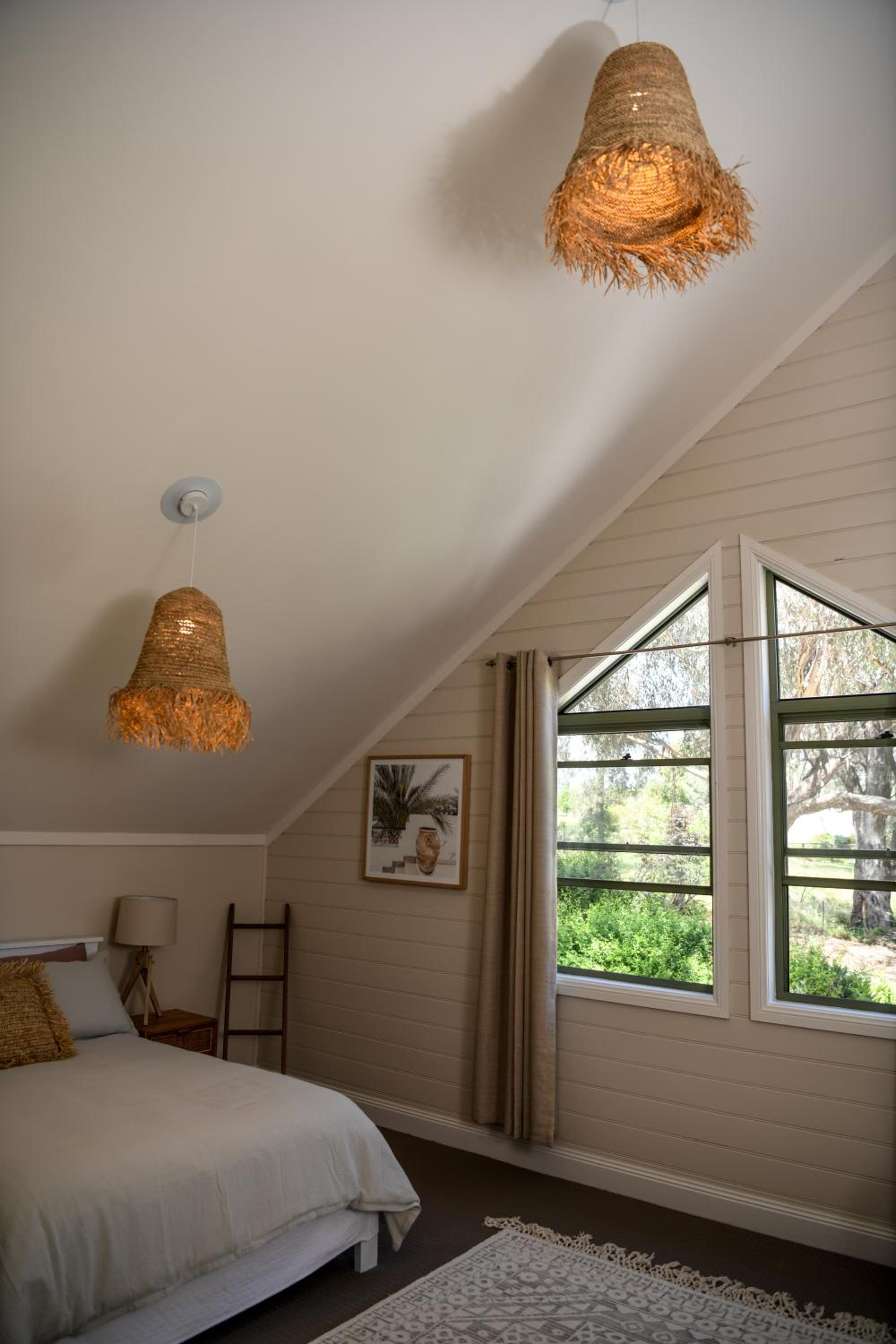 Tamworth Country Escape with a beautiful swimming pool!