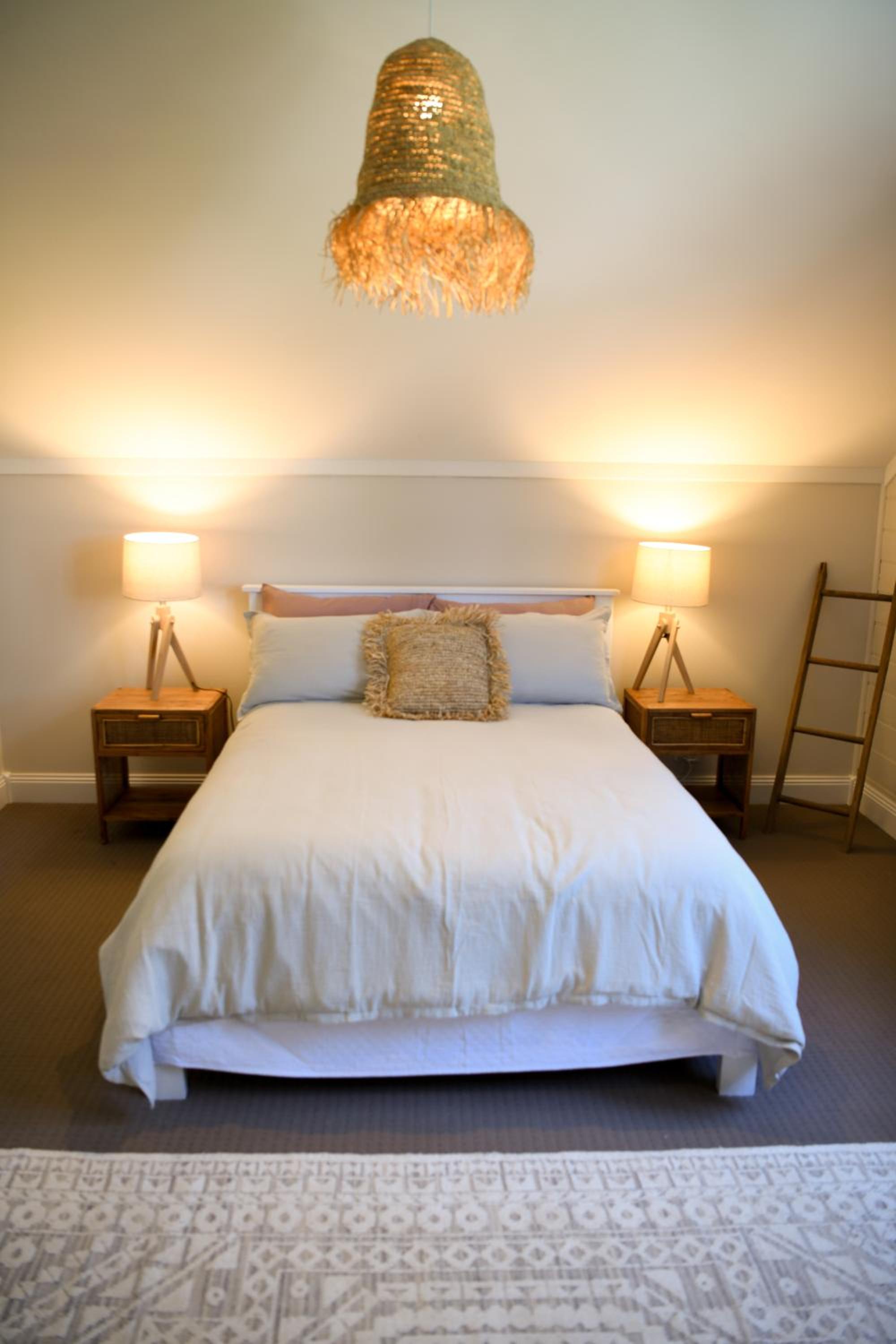 Tamworth Country Escape with a beautiful swimming pool!