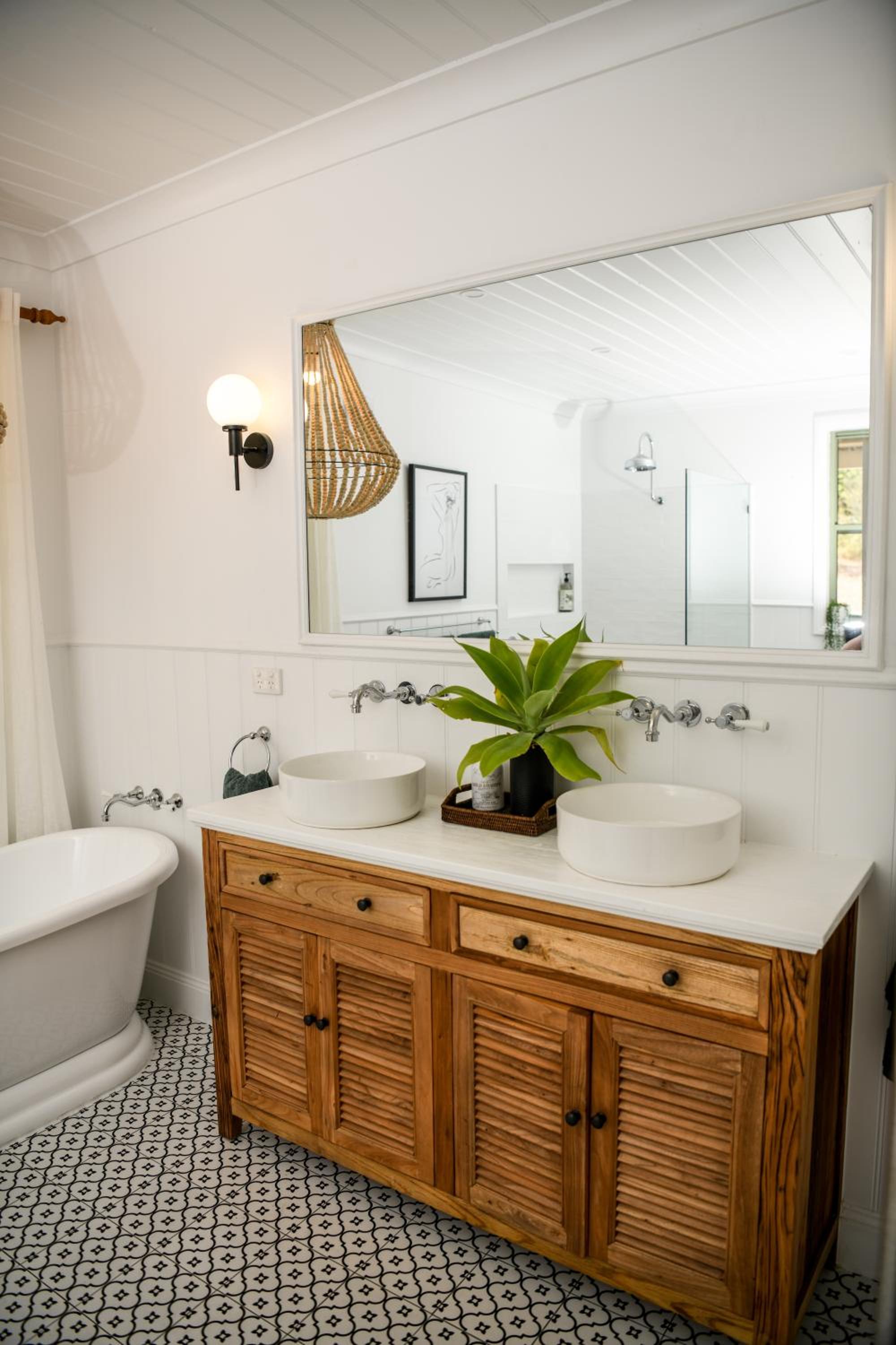 Tamworth Country Escape with a beautiful swimming pool!