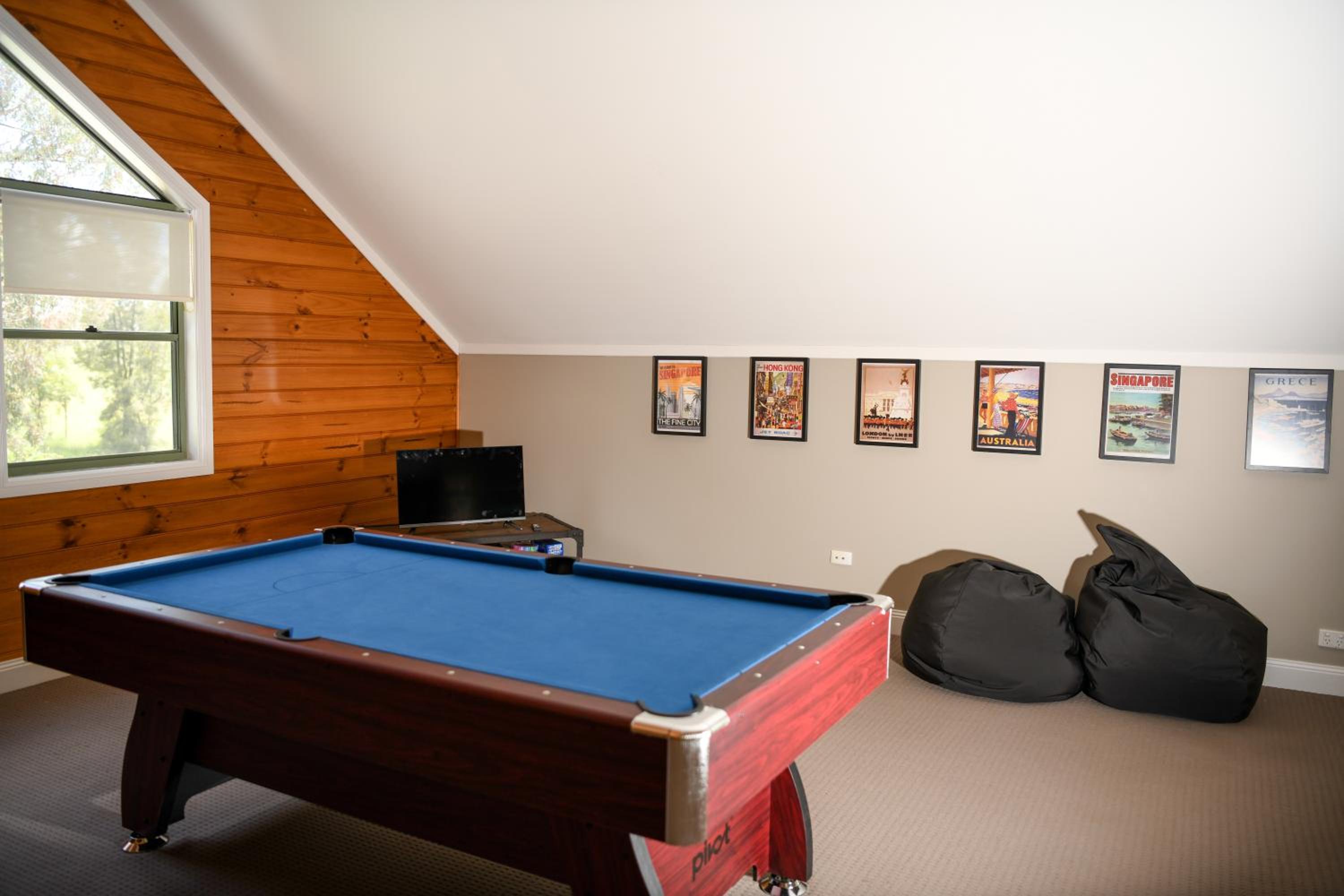 Tamworth Country Escape with a beautiful swimming pool!