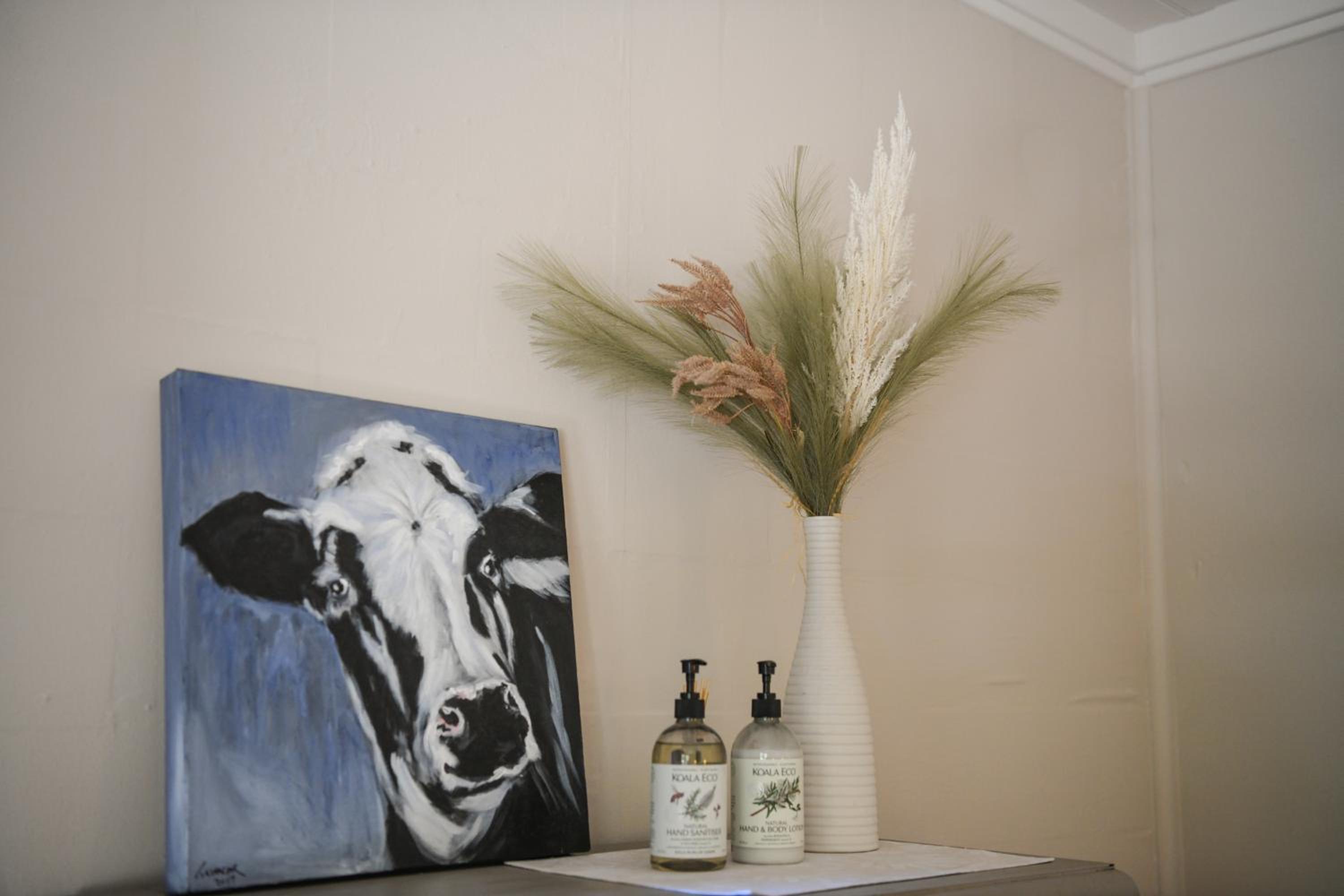 Tamworth Country Escape with a beautiful swimming pool!