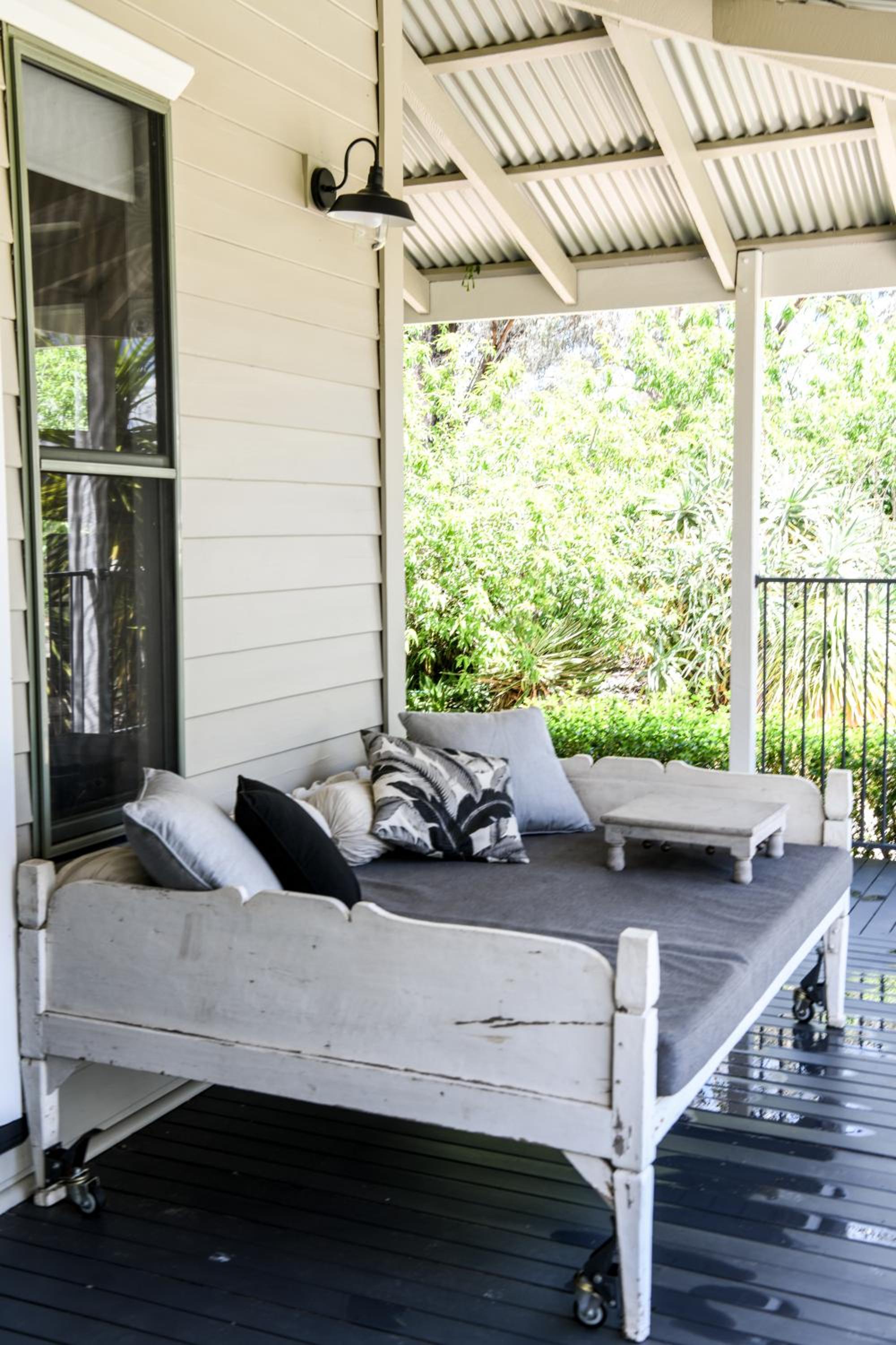 Tamworth Country Escape with a beautiful swimming pool!