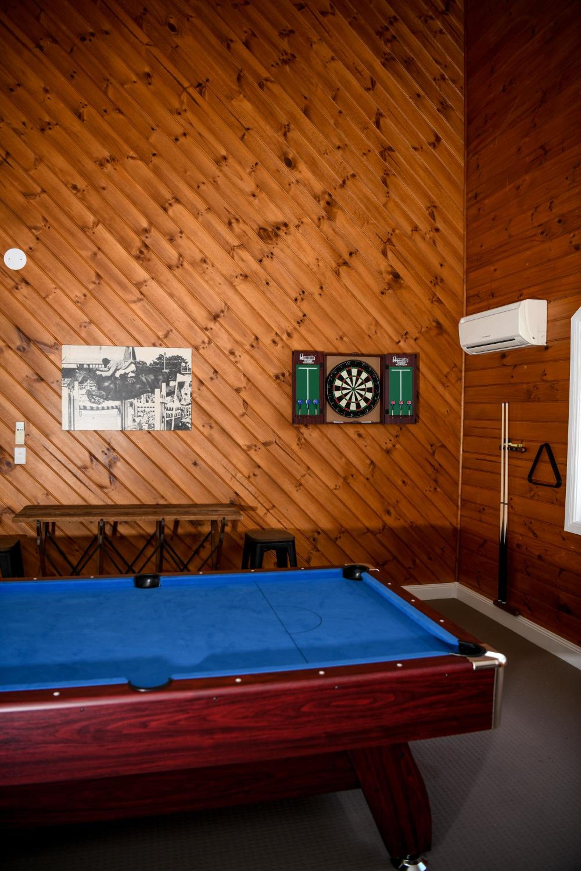 Tamworth Country Escape with a beautiful swimming pool!