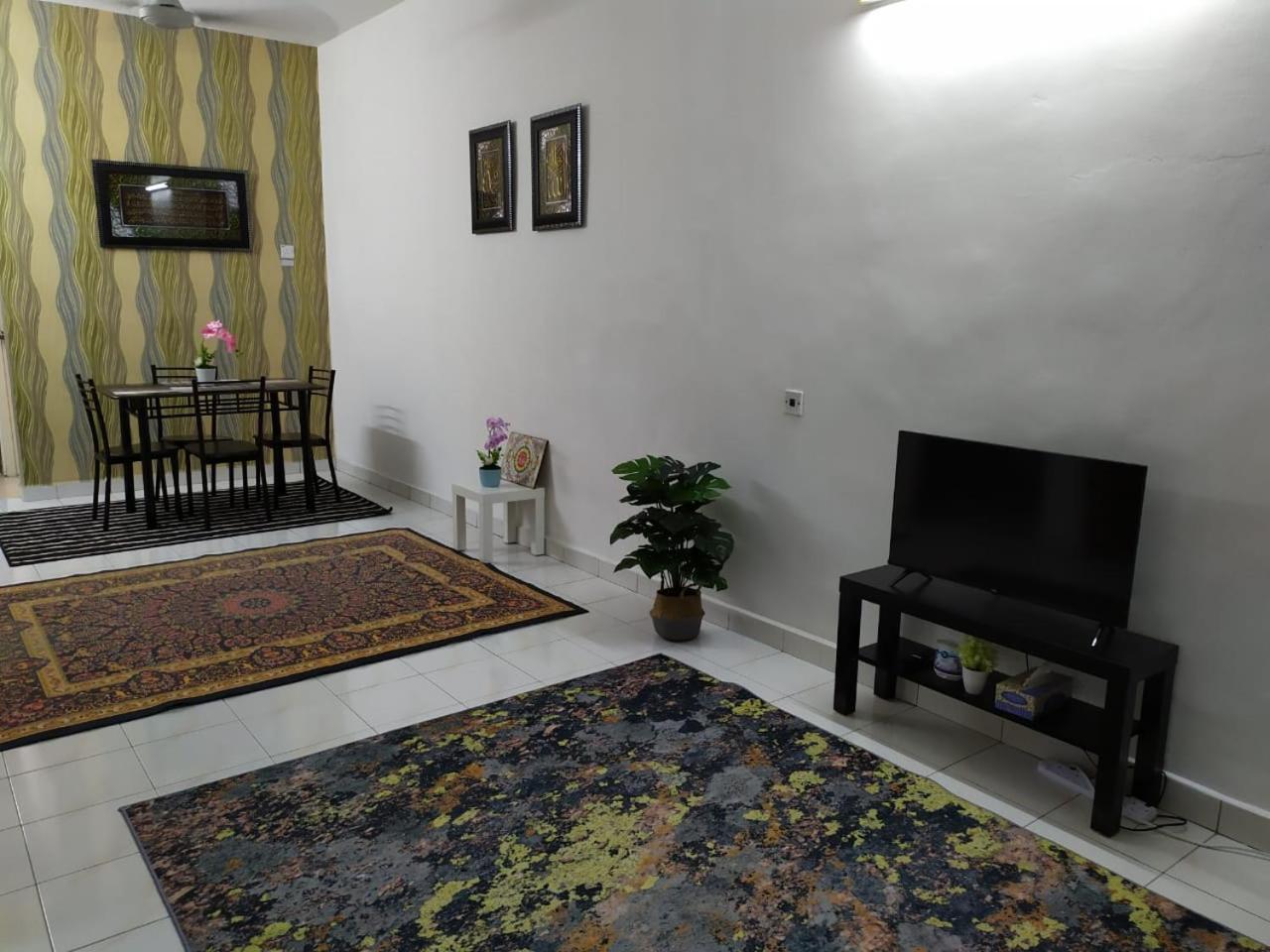Anggun Homestay