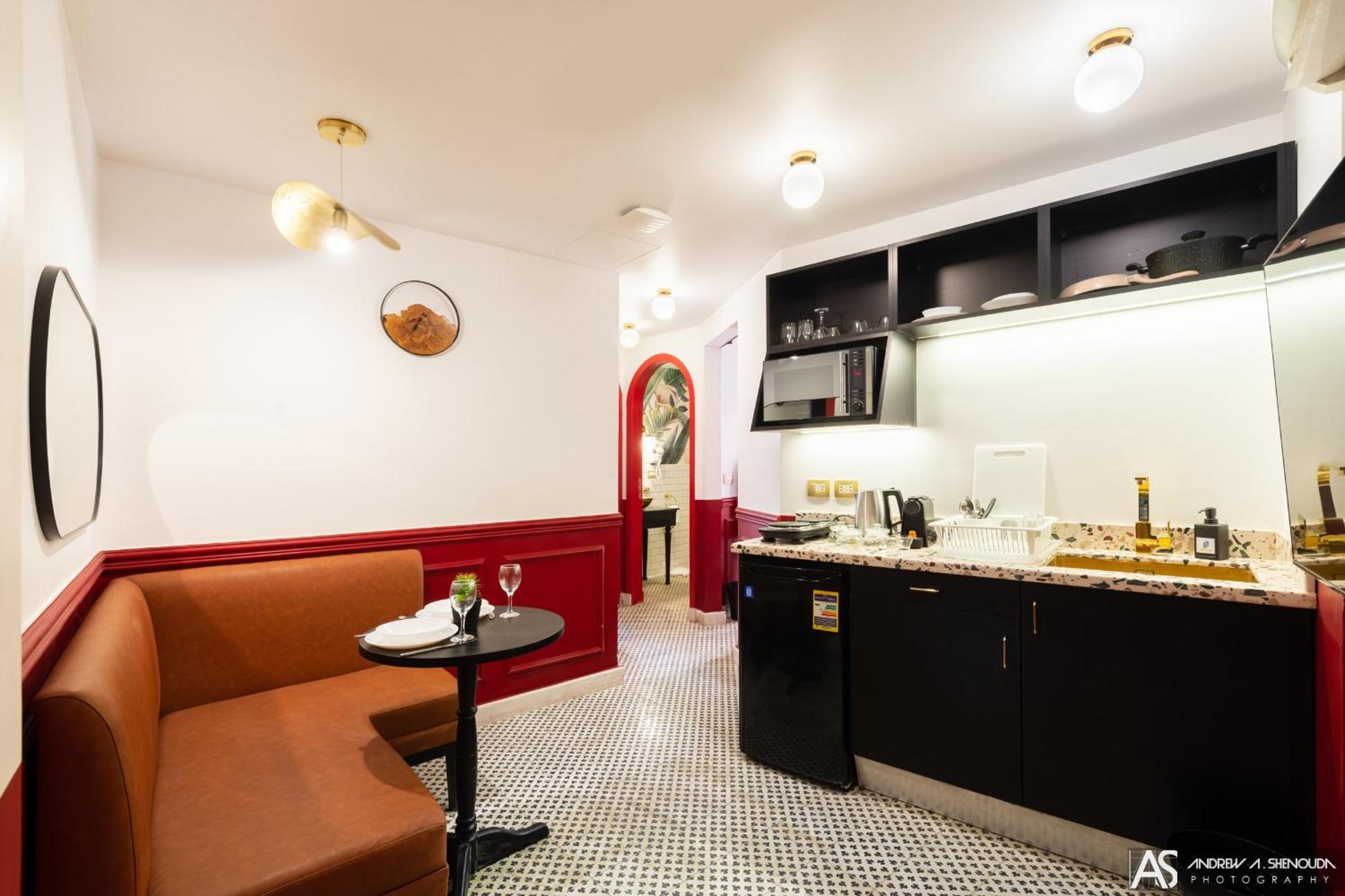 The Red-Hot Retro 2BDR Apt Cairo's Downtown