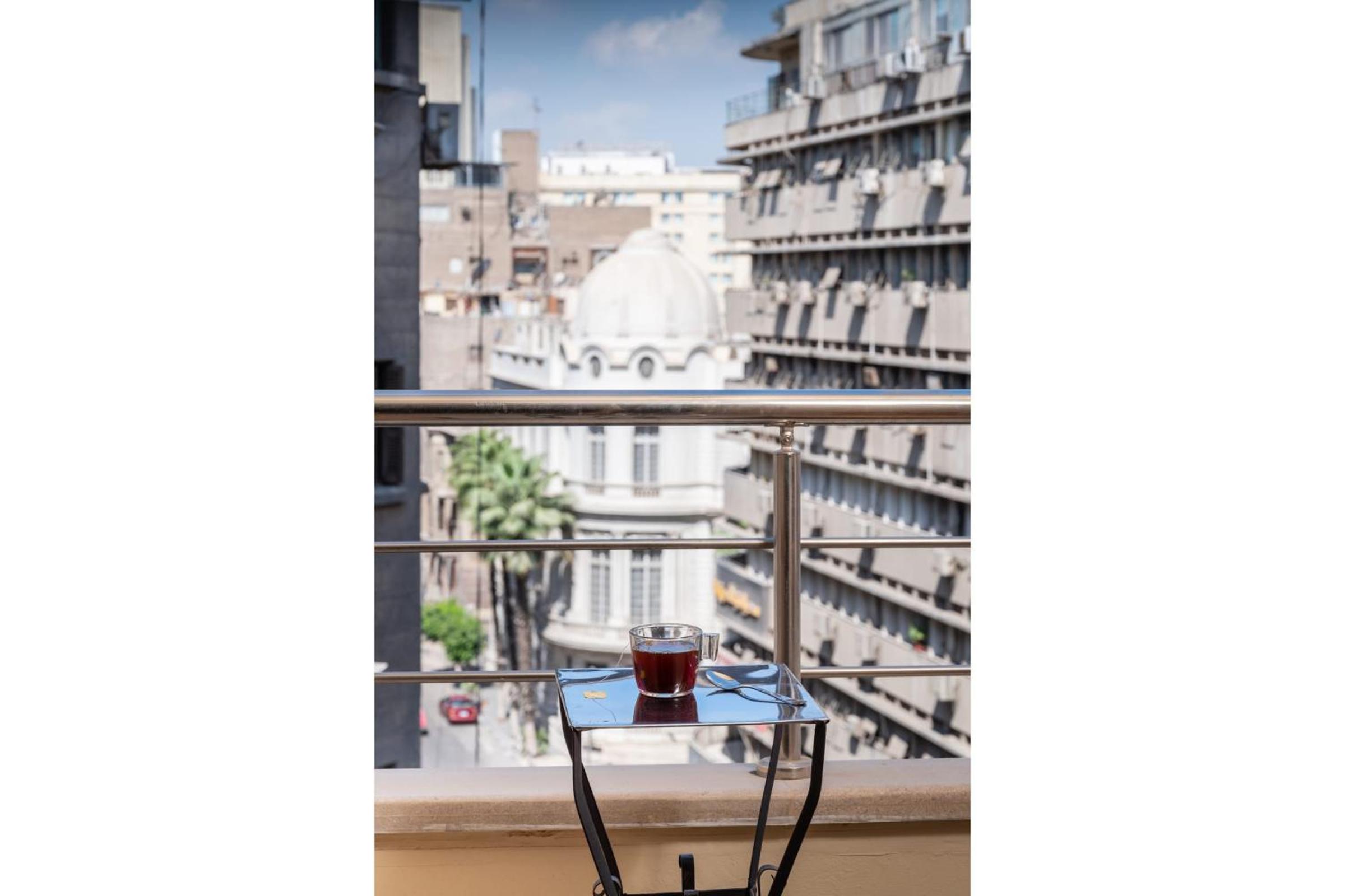 The Red-Hot Retro 2BDR Apt Cairo's Downtown