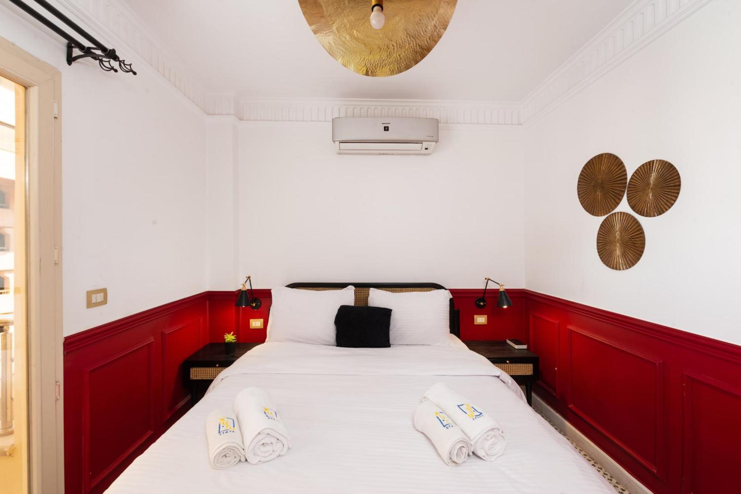 The Red-Hot Retro 2BDR Apt Cairo's Downtown