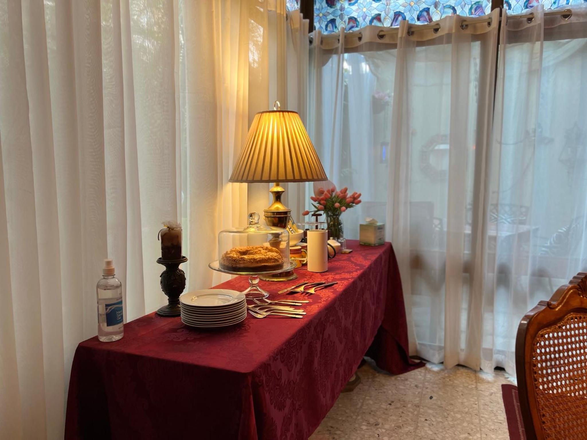 Dickinson Guest House, Guadalajara Expo