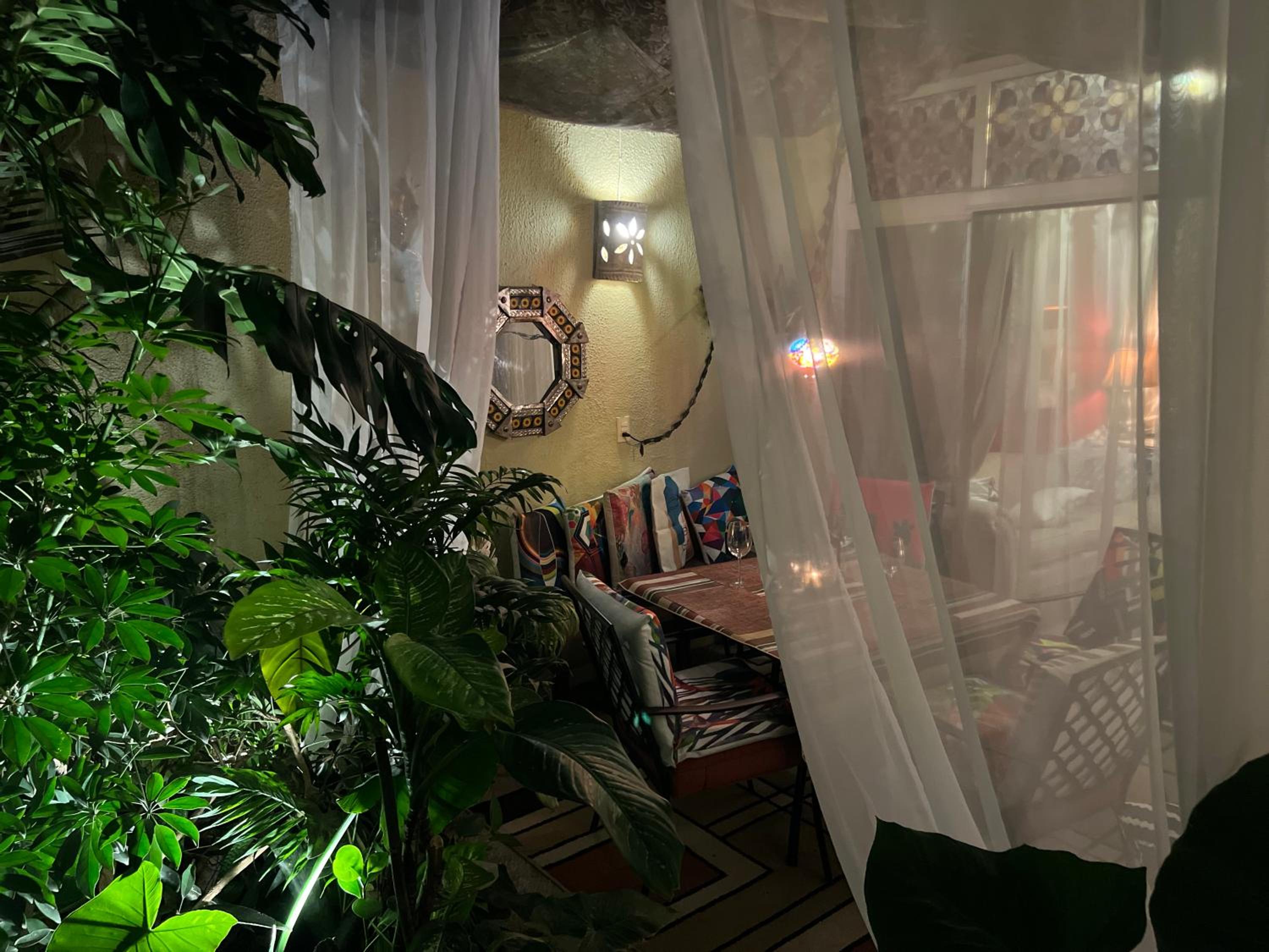 Dickinson Guest House, Guadalajara Expo