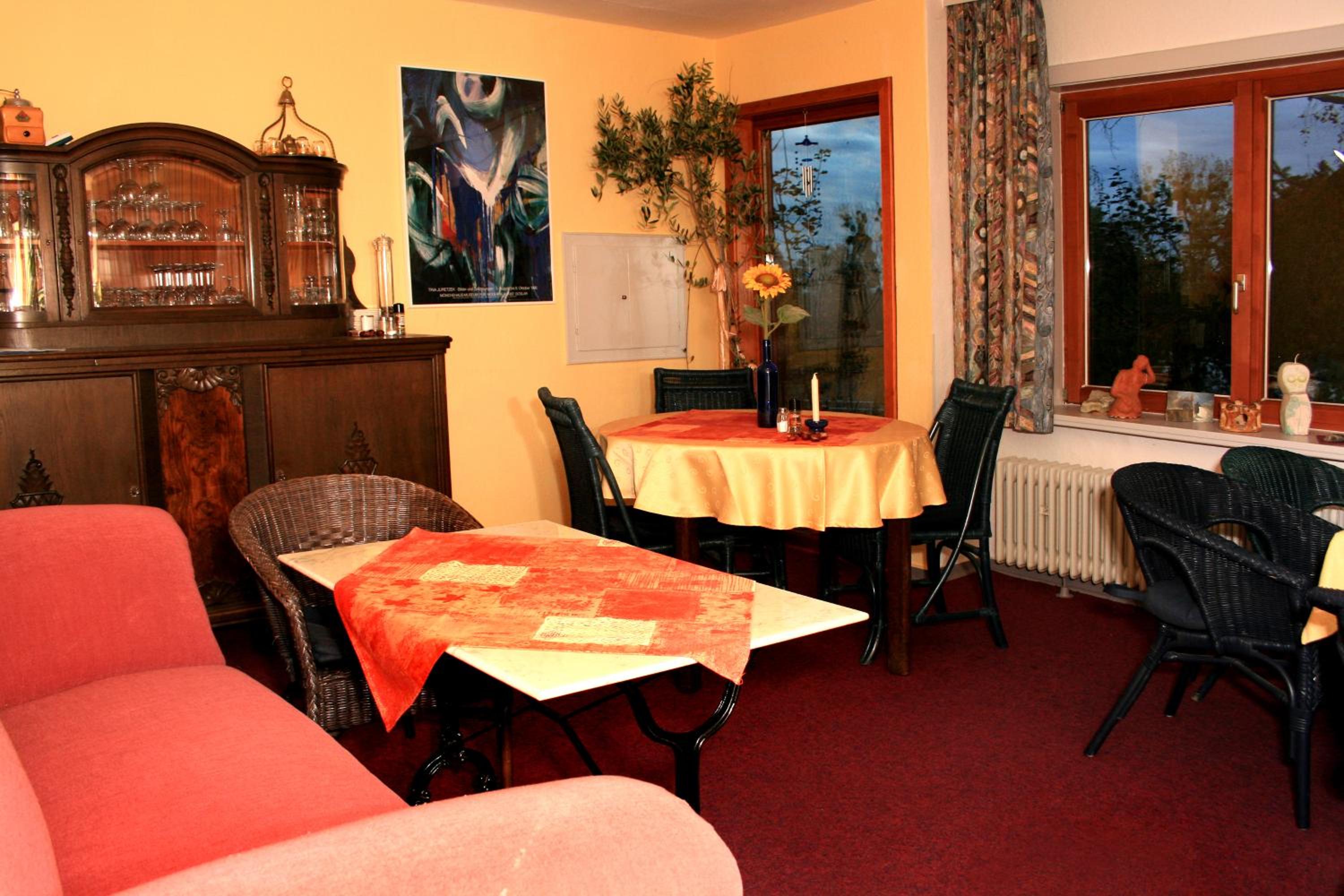 Frauenpension Arleta - Women only