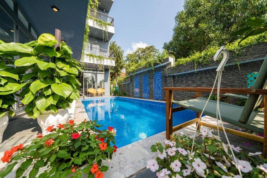 Luxury 8br villa in An Bang beach Hoi An view 3