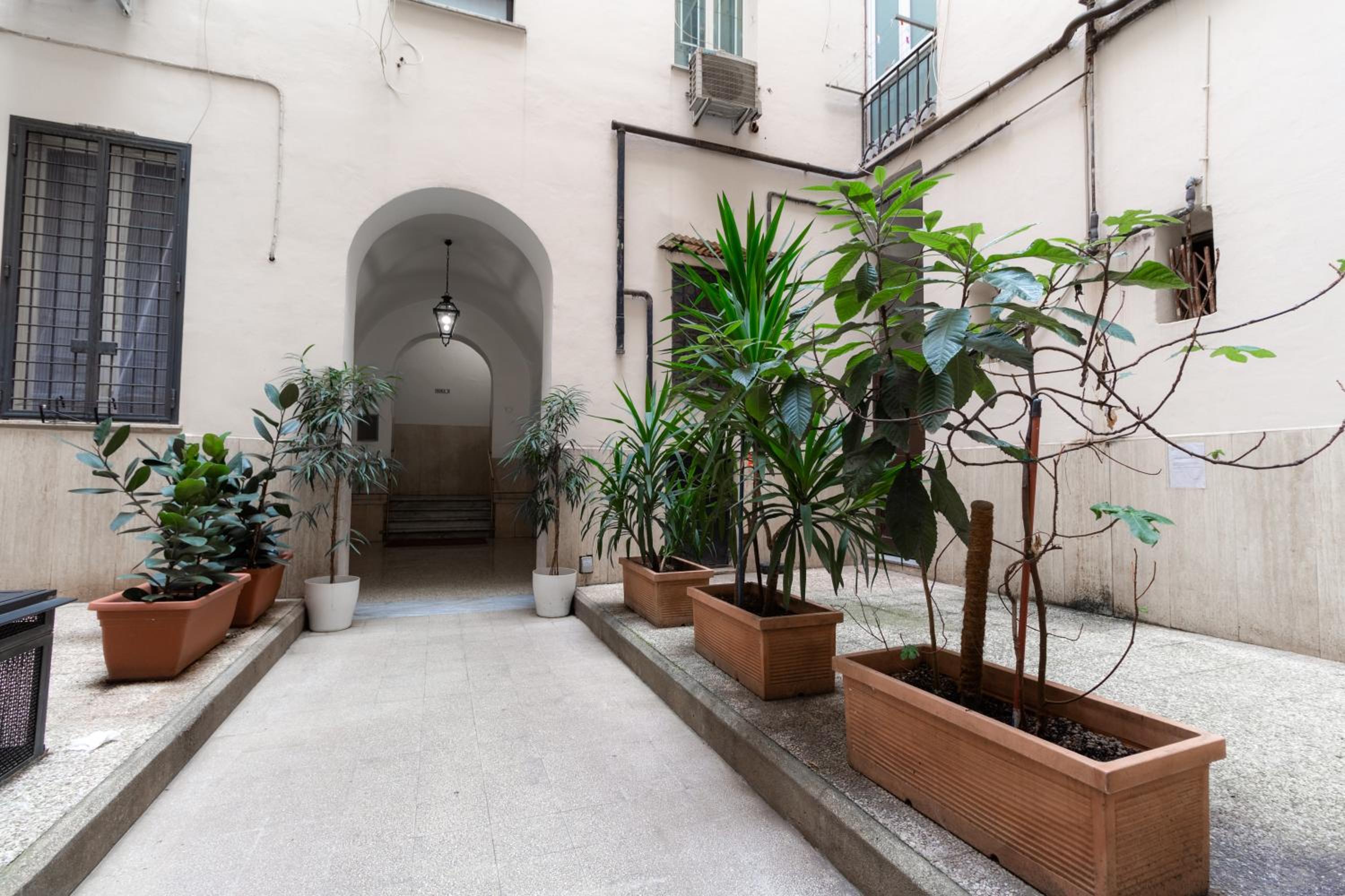 Trastevere four seasons Manara