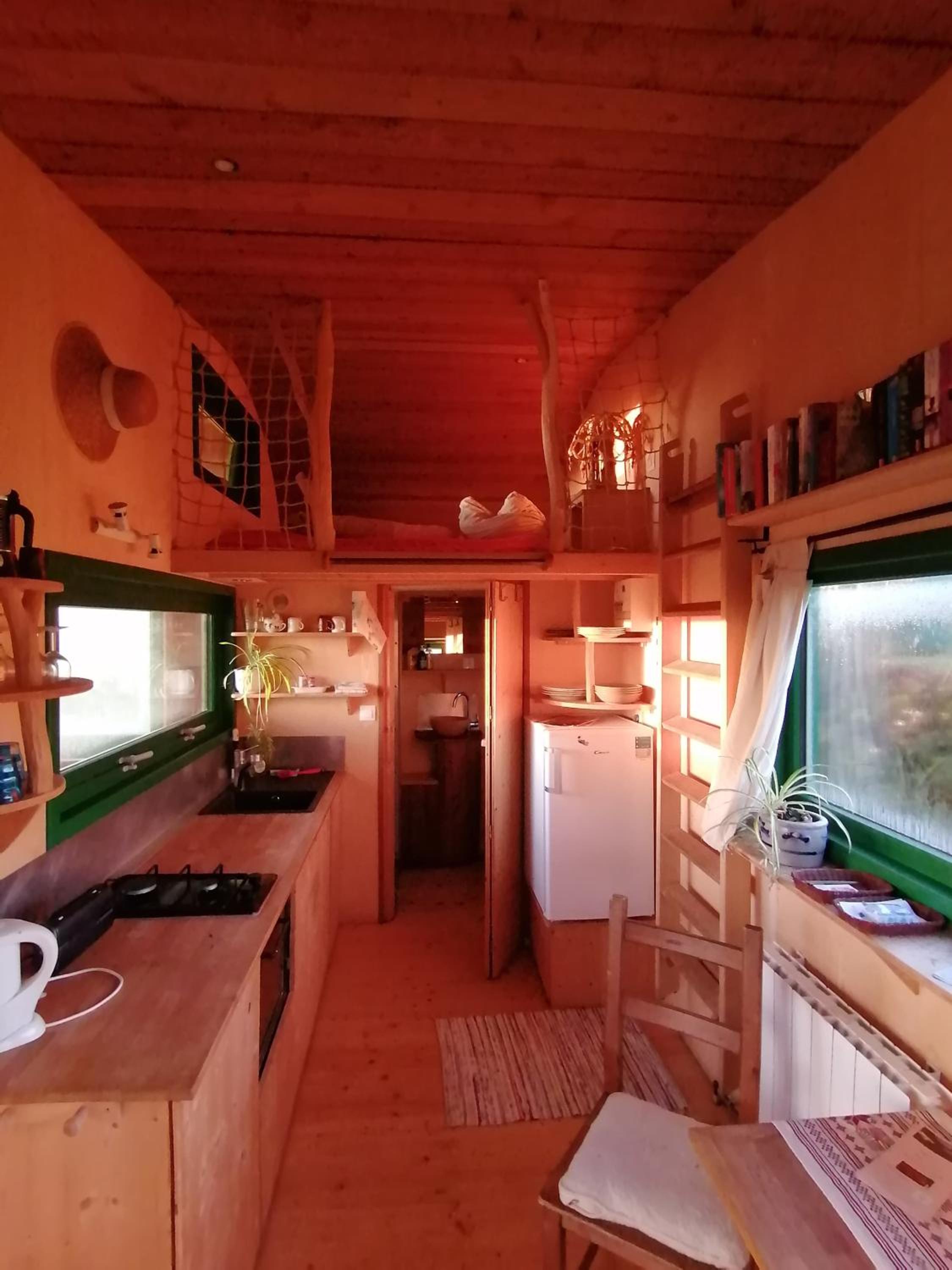 Photo 19