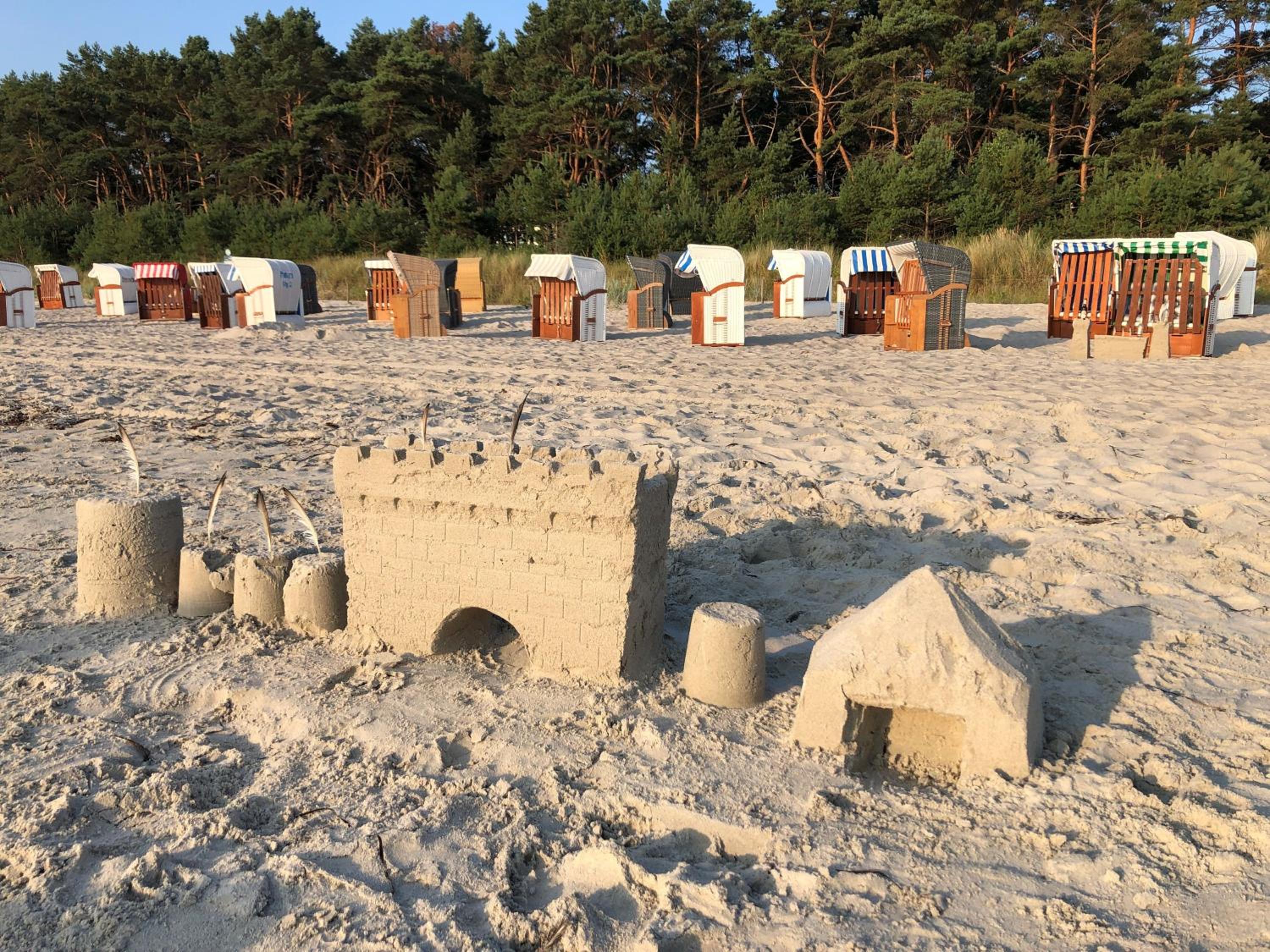 Prora - Ferienwohnung mit 2 Terrassen und Meerblick - TREIBsand
