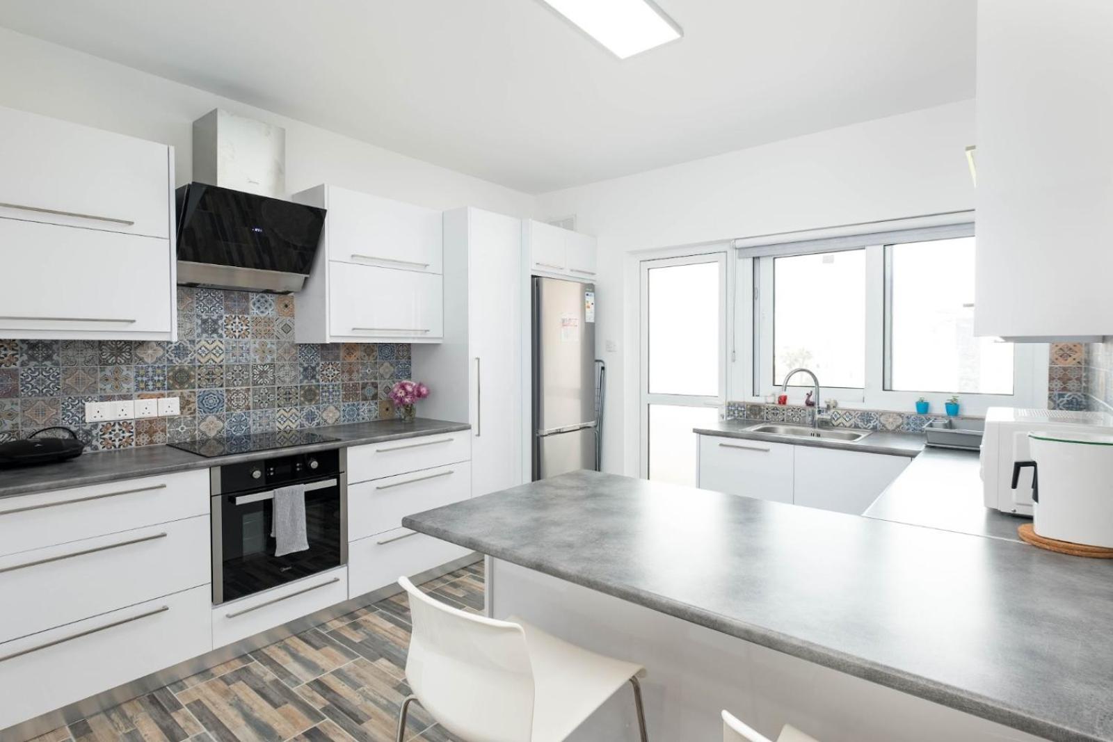 Happy Stay Apartment - Halefka Court view 3