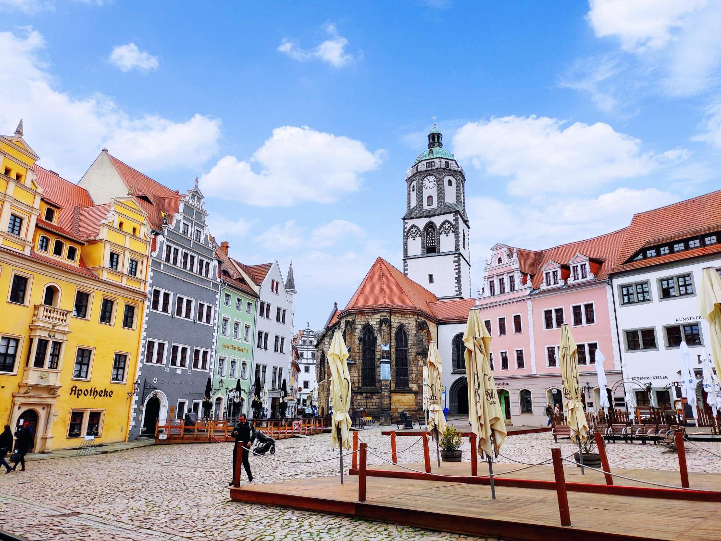 Kunstvoll - individuelle 4-Zimmer Ferienwohnung mit Balkon in Meißen