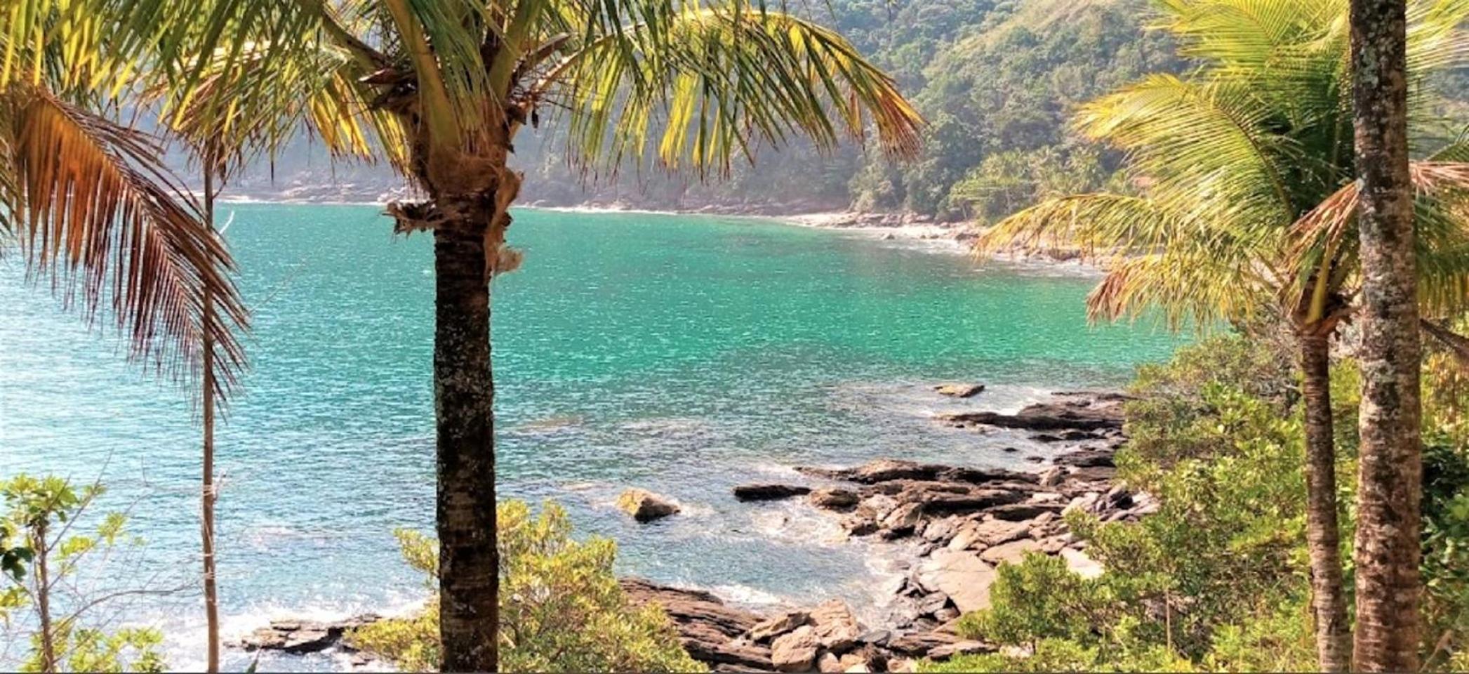 Casa a uma quadra da praia Maresias