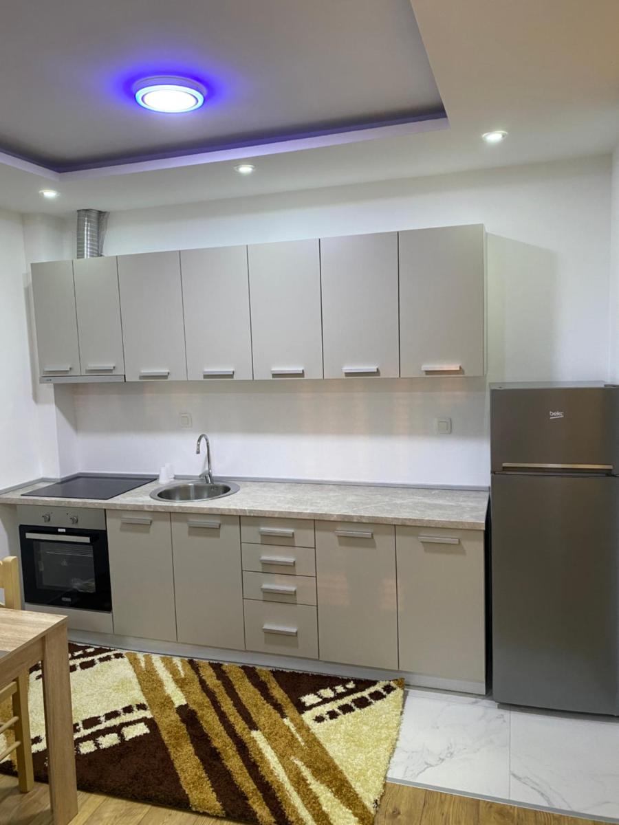 Izdajem stan pod zakup u centru grada photo 4