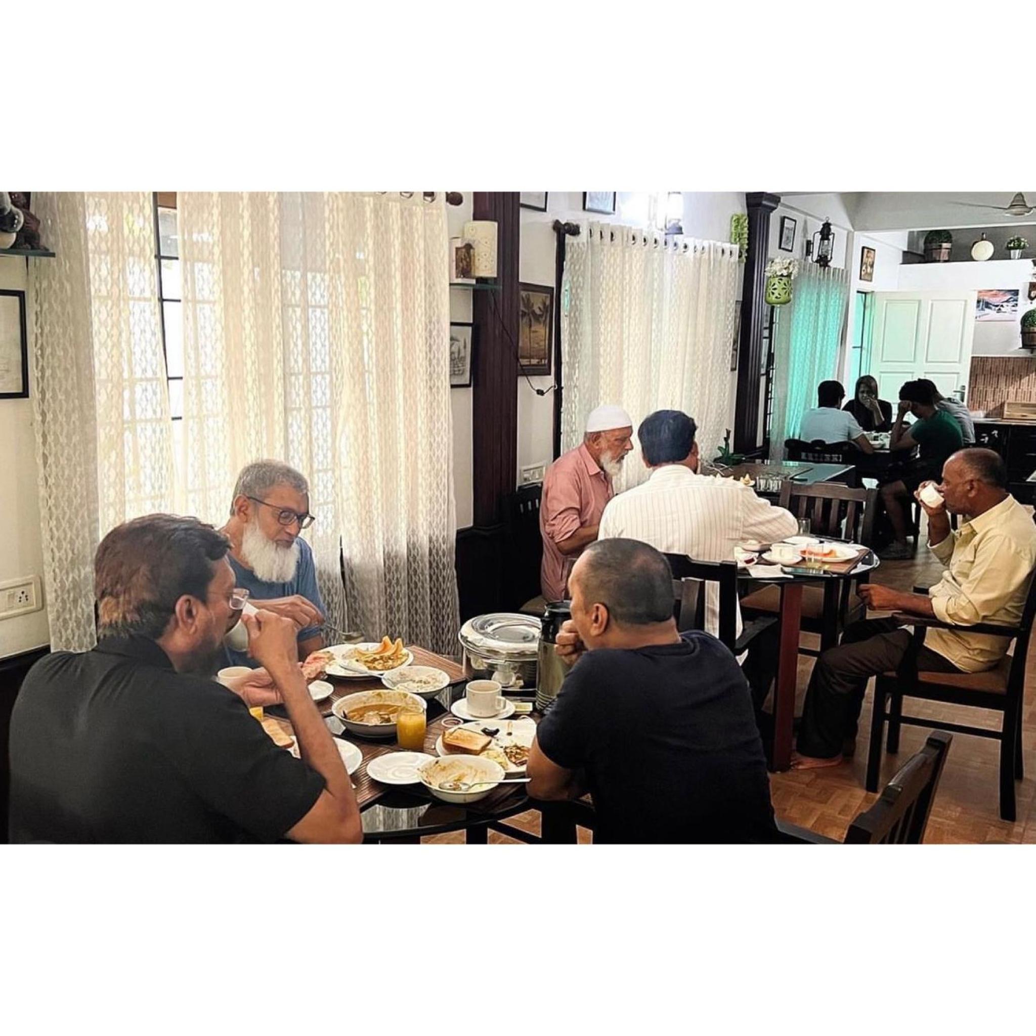 Reds Residency - Homestay