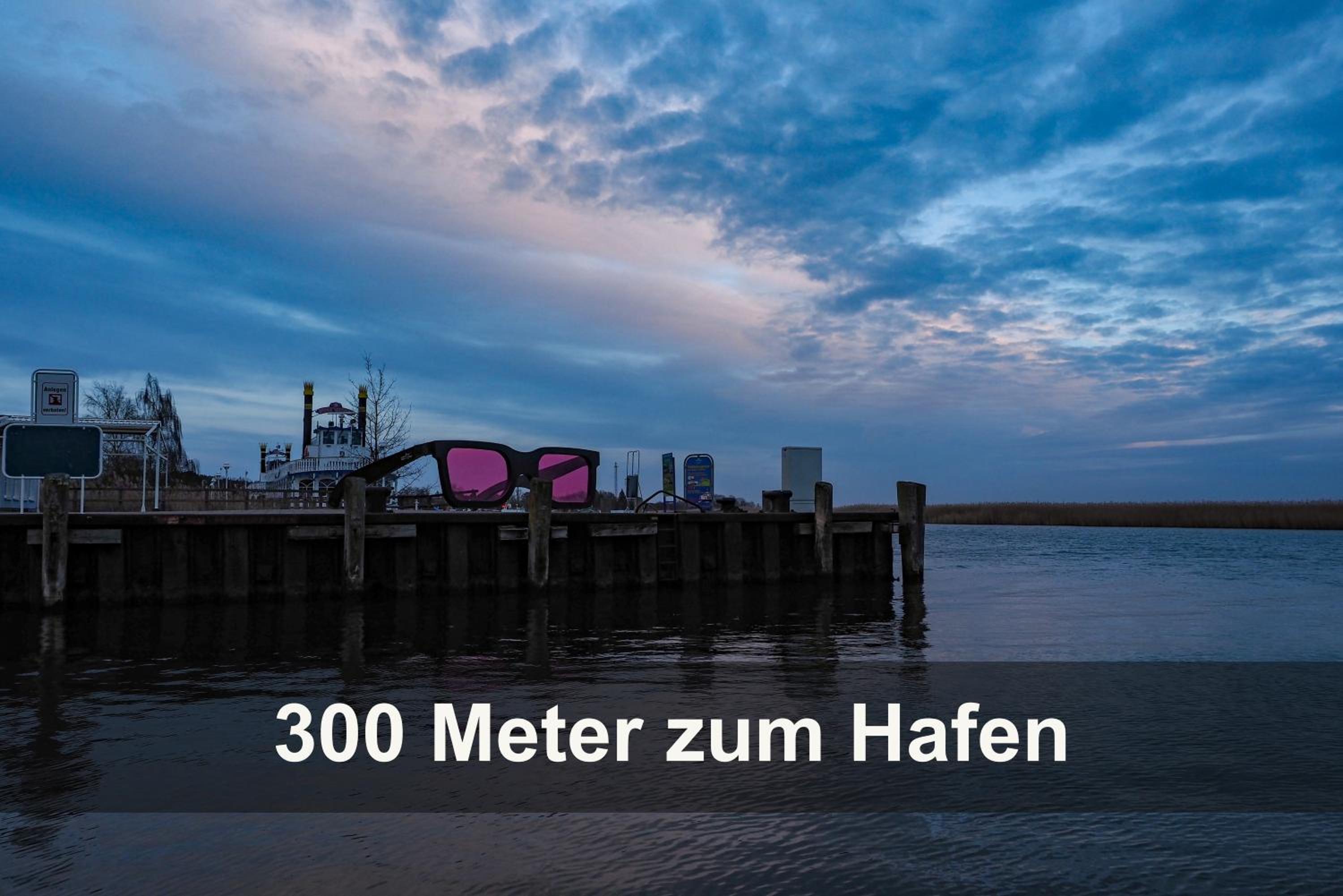 Ferienwohnungen Meerfarbig Zingst - HAUSTIERFREI -Terrasse mit Strandkorb oder Balkon - Glasfaser - Parkplatz - Fahrradschuppen - Waschtrockner - E-Ladesäu