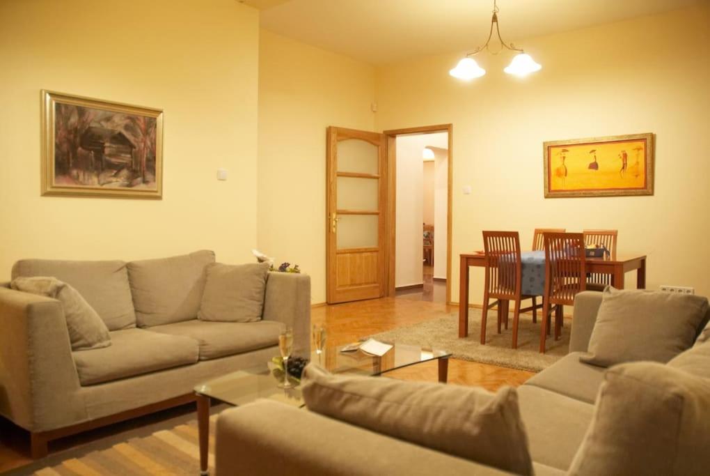 Alegra apartment in Sofia downtown view 3