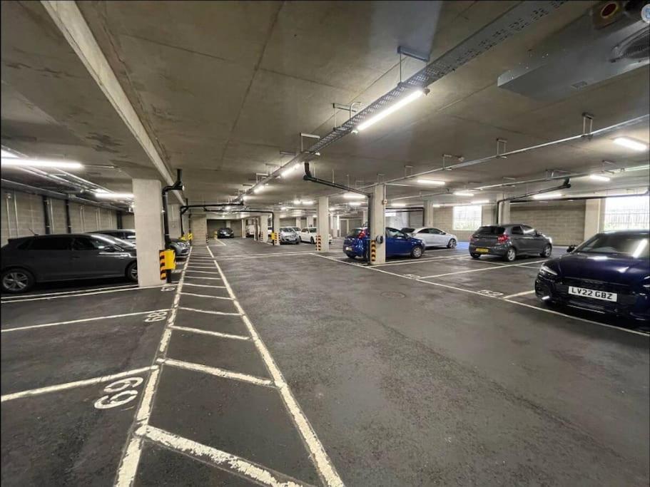 2BedRooms Flat with Free Parking