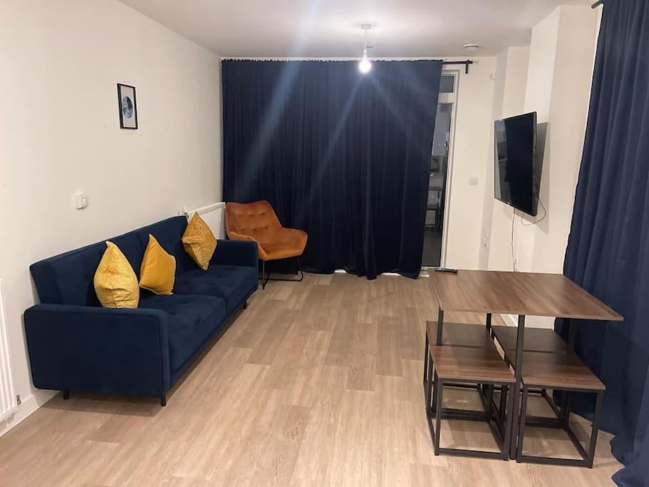 2BedRooms Flat with Free Parking
