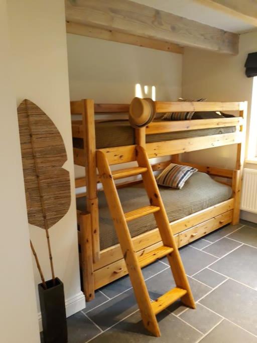 Cosy Cott, een verborgen logeerplek in het landelijke Poeke.