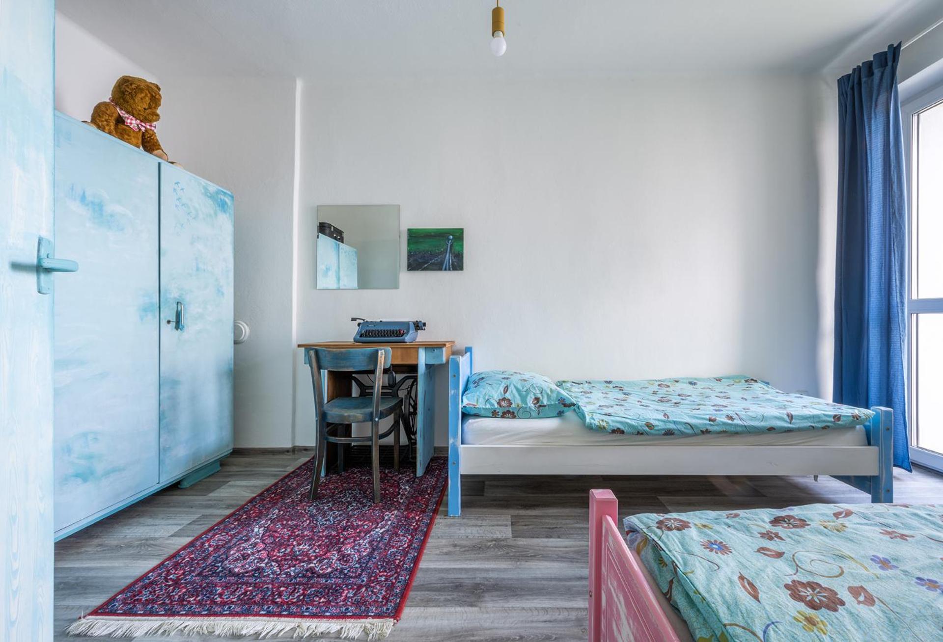 Retro Art room