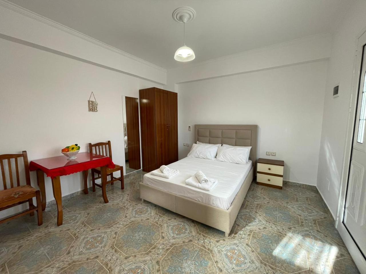 Levend Apartments
