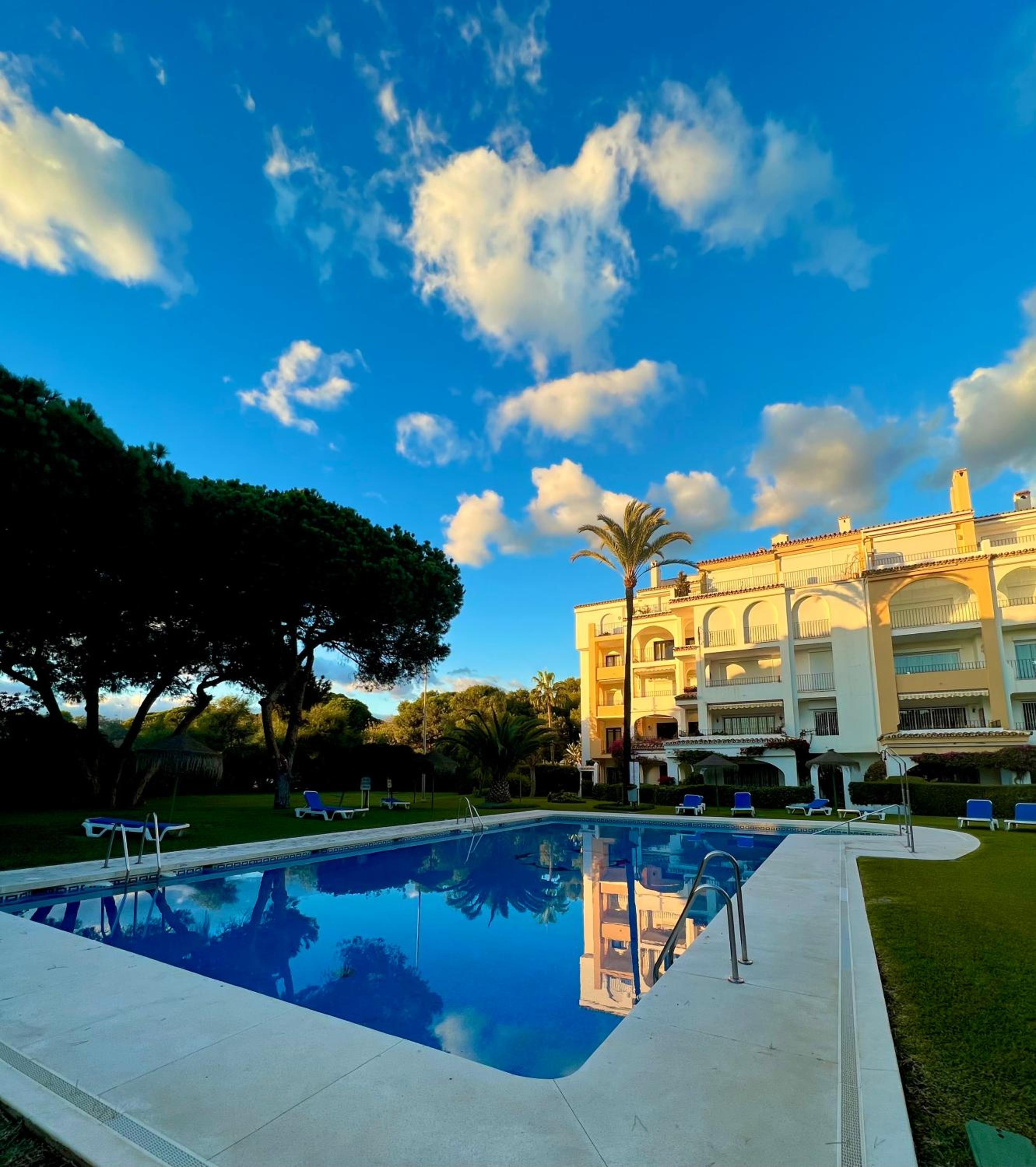 FASCINANTE Hogar en Cabo Pino en MARBELLA