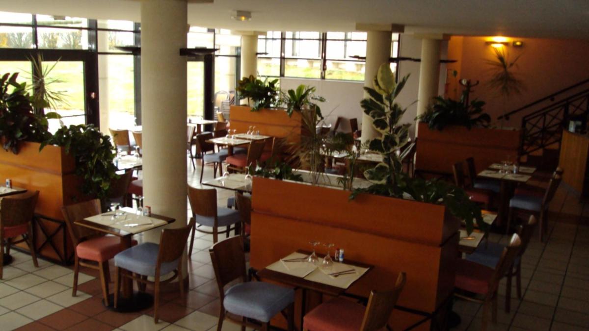 restaurant
