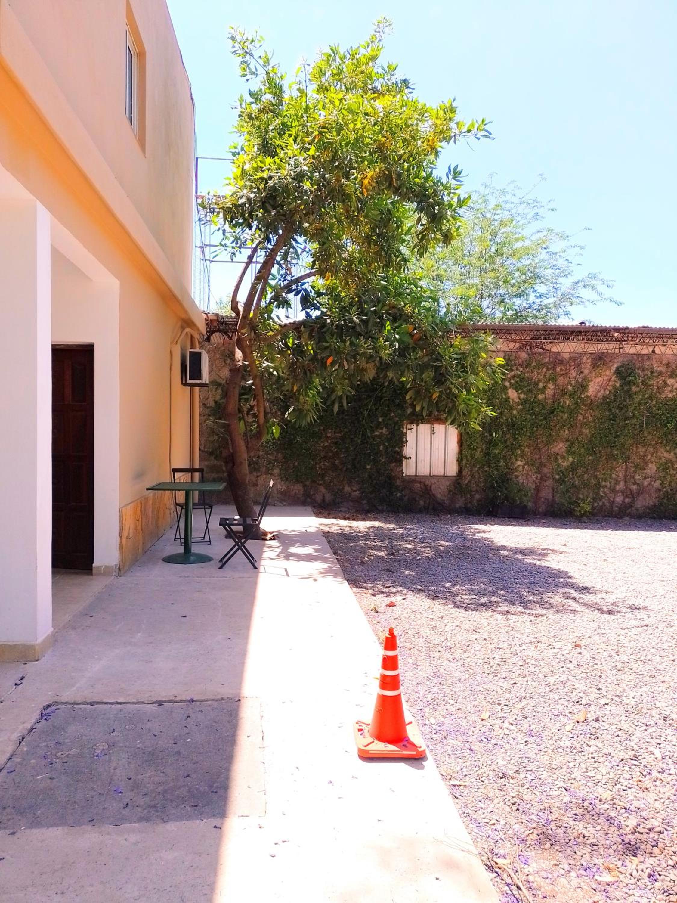 Hostal Los Faroles Chicoana