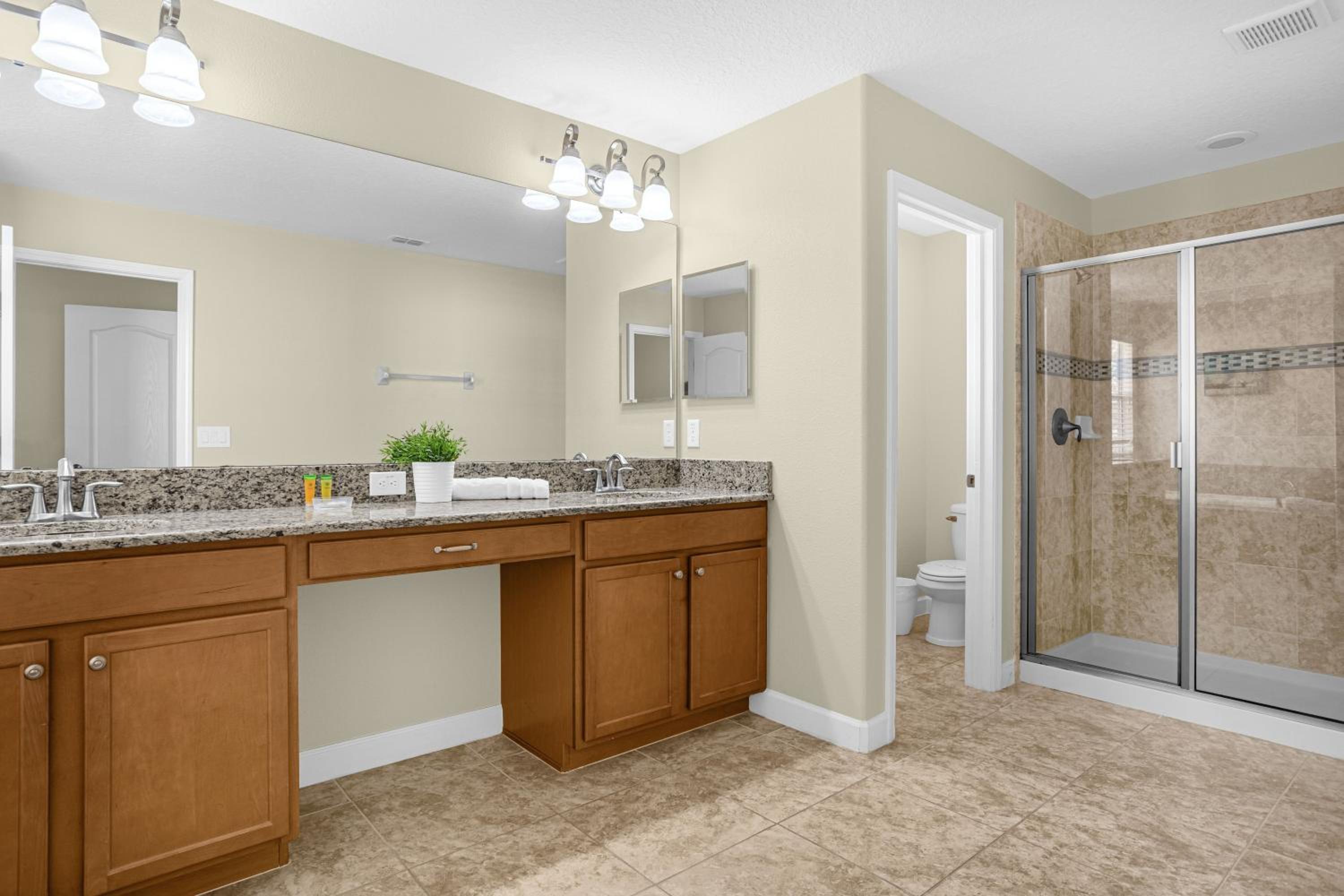 Fun Family Villa Pool BBQ Near Disney World 5BR