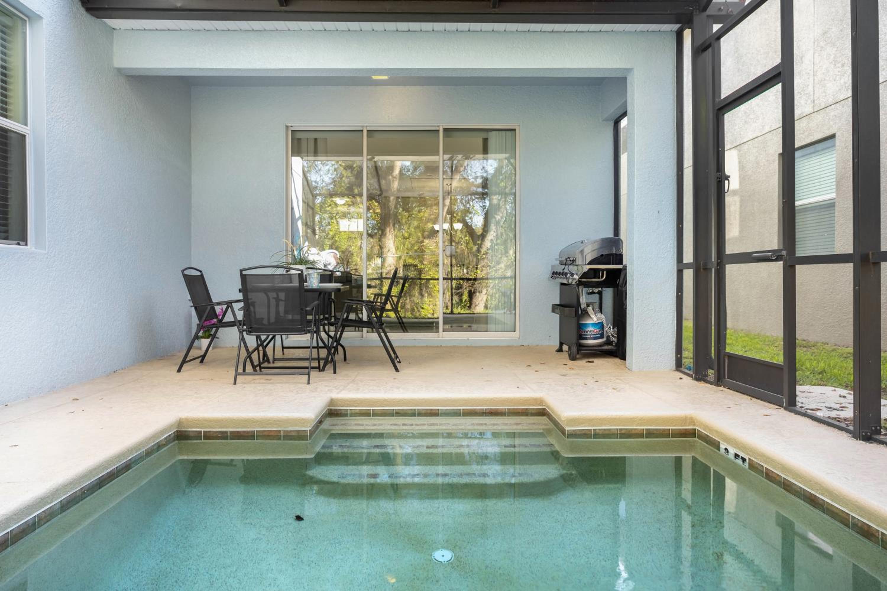 Fun Family Villa Pool BBQ Near Disney World 5BR