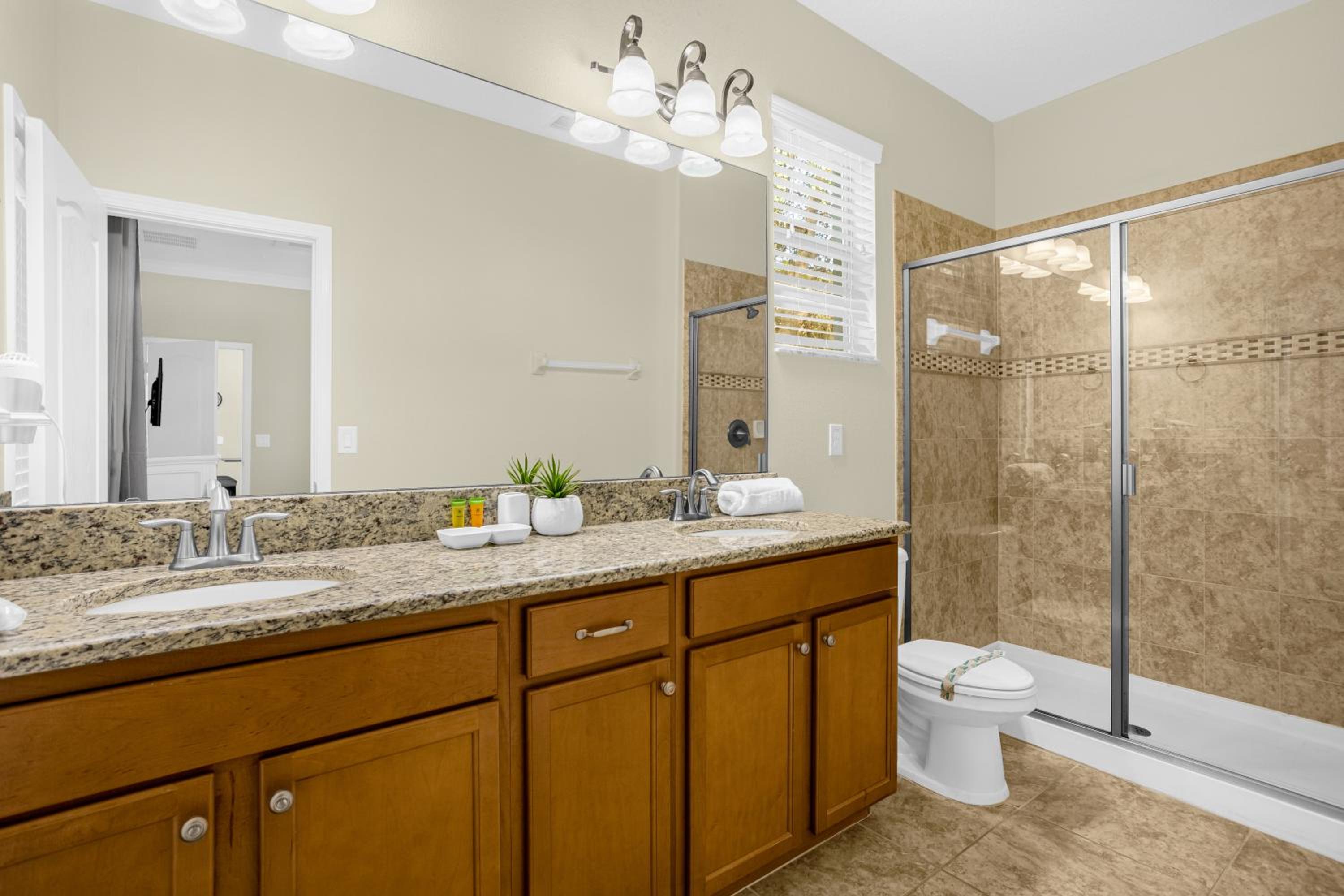 Fun Family Villa Pool BBQ Near Disney World 5BR