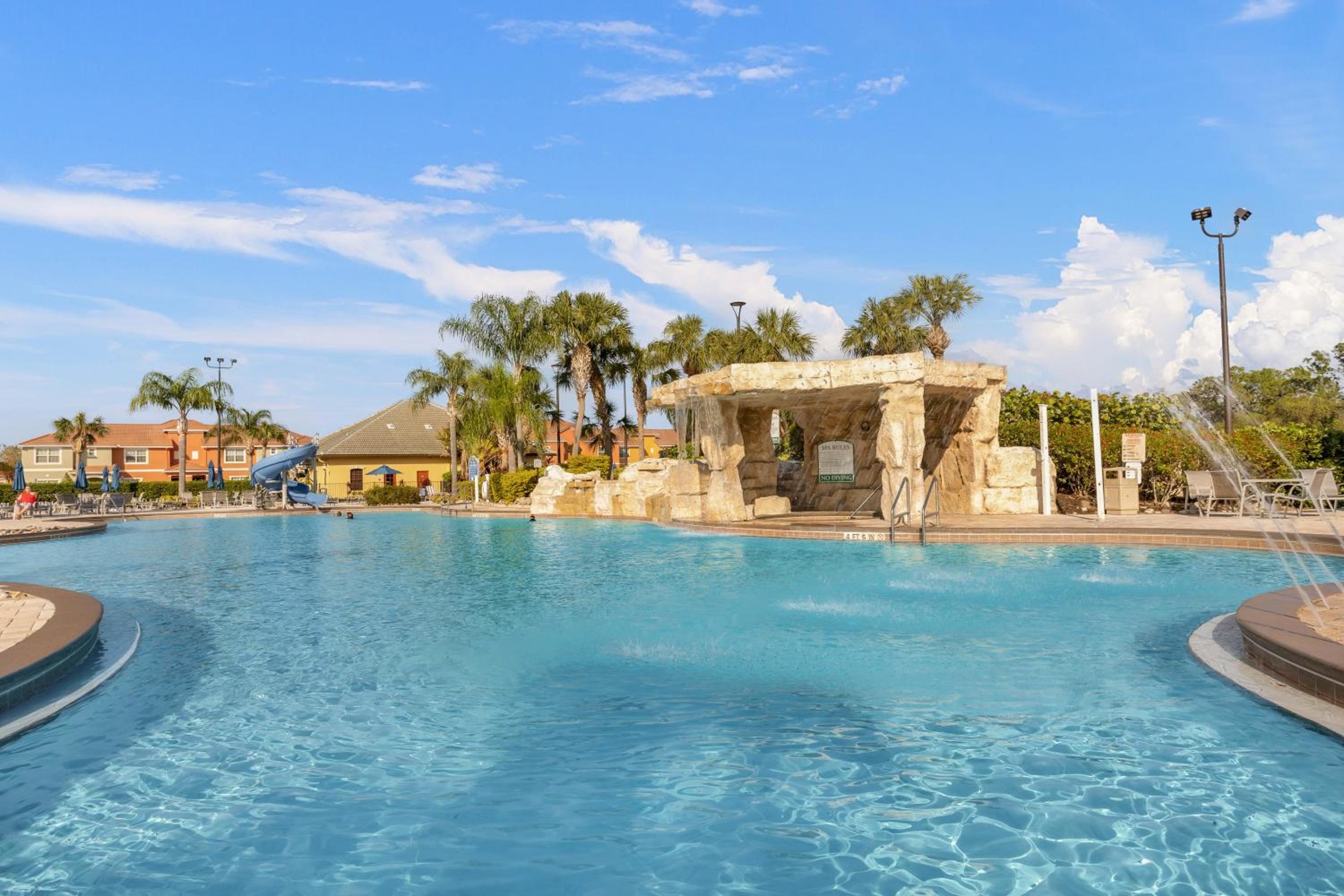 Fun Family Villa Pool BBQ Near Disney World 5BR