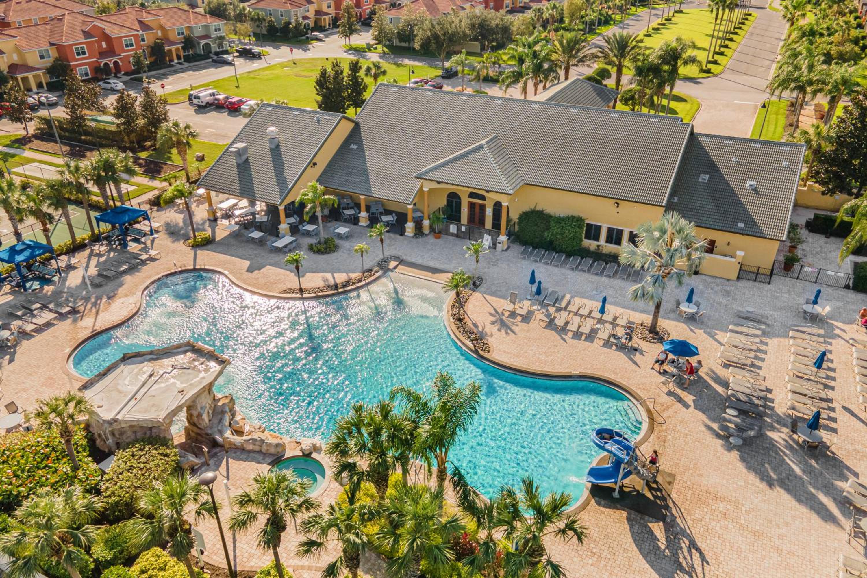 Fun Family Villa Pool BBQ Near Disney World 5BR