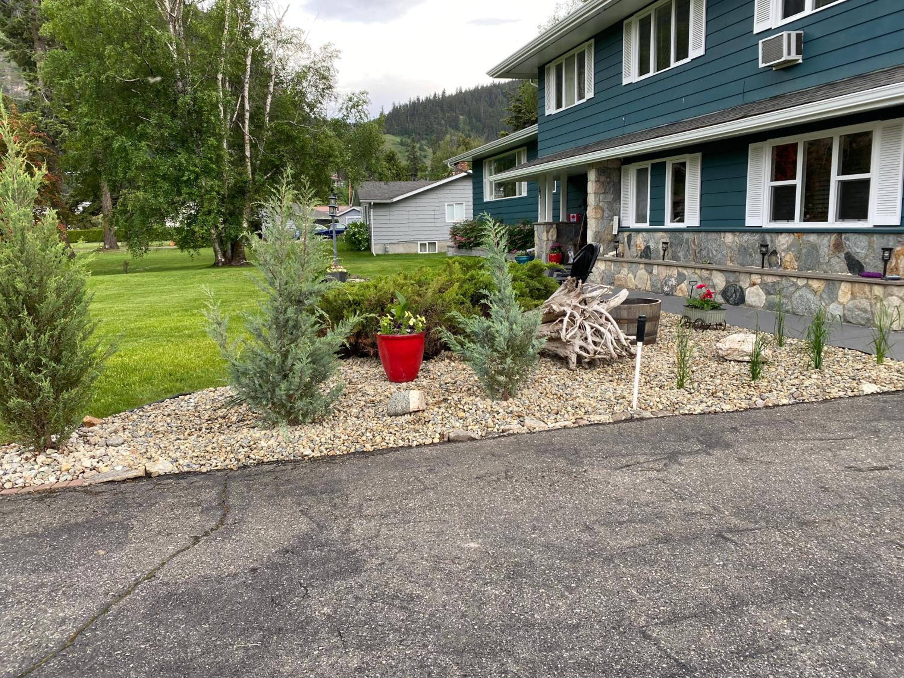 Sunny Shuswap B&B